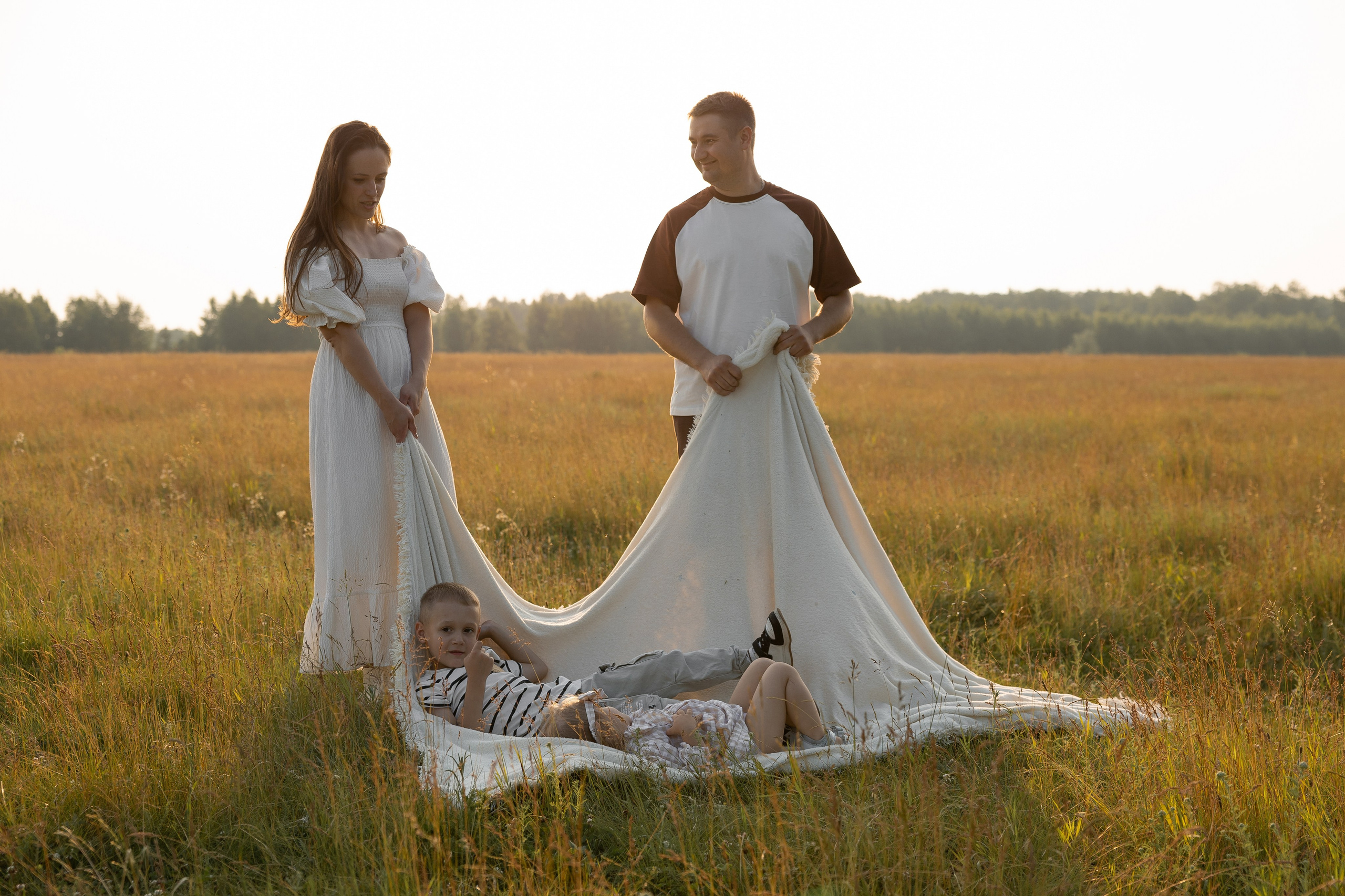 В поле. Семейный и свадебный фотограф в Челябинске Мария Леонтьева