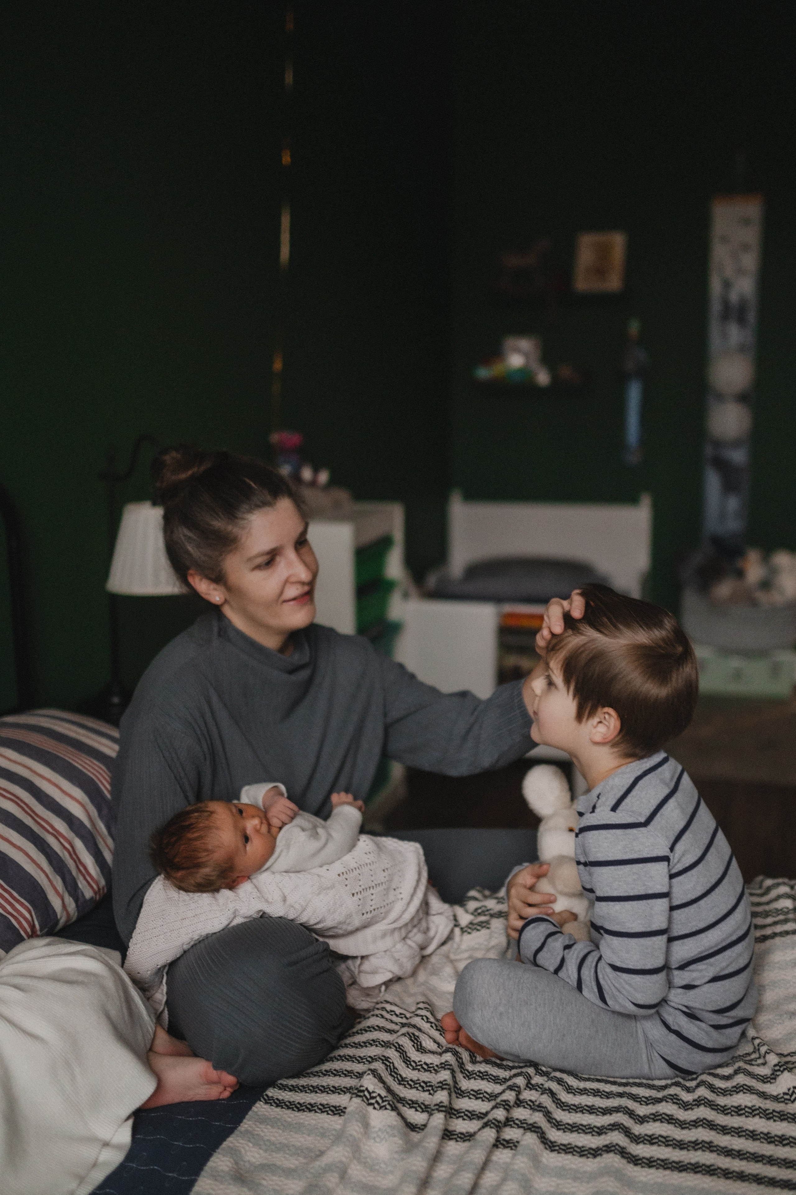 Дима, Нелли, Марк, Нина и Кира дома. Семейный и свадебный lifestyle-фотограф в Москве Мария Петрова