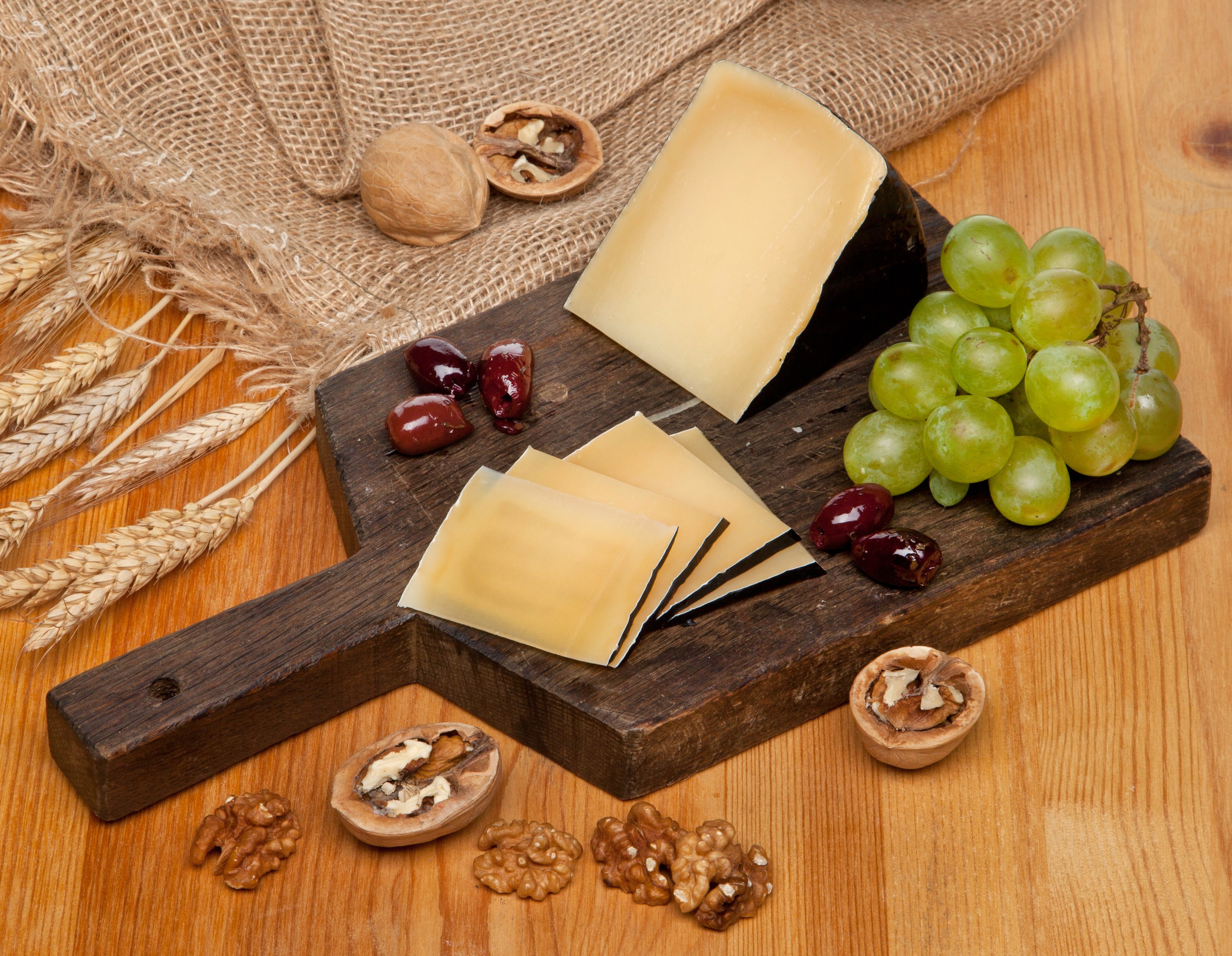 Рекламные фото. Сыры. Фотограф Мария Кольцова