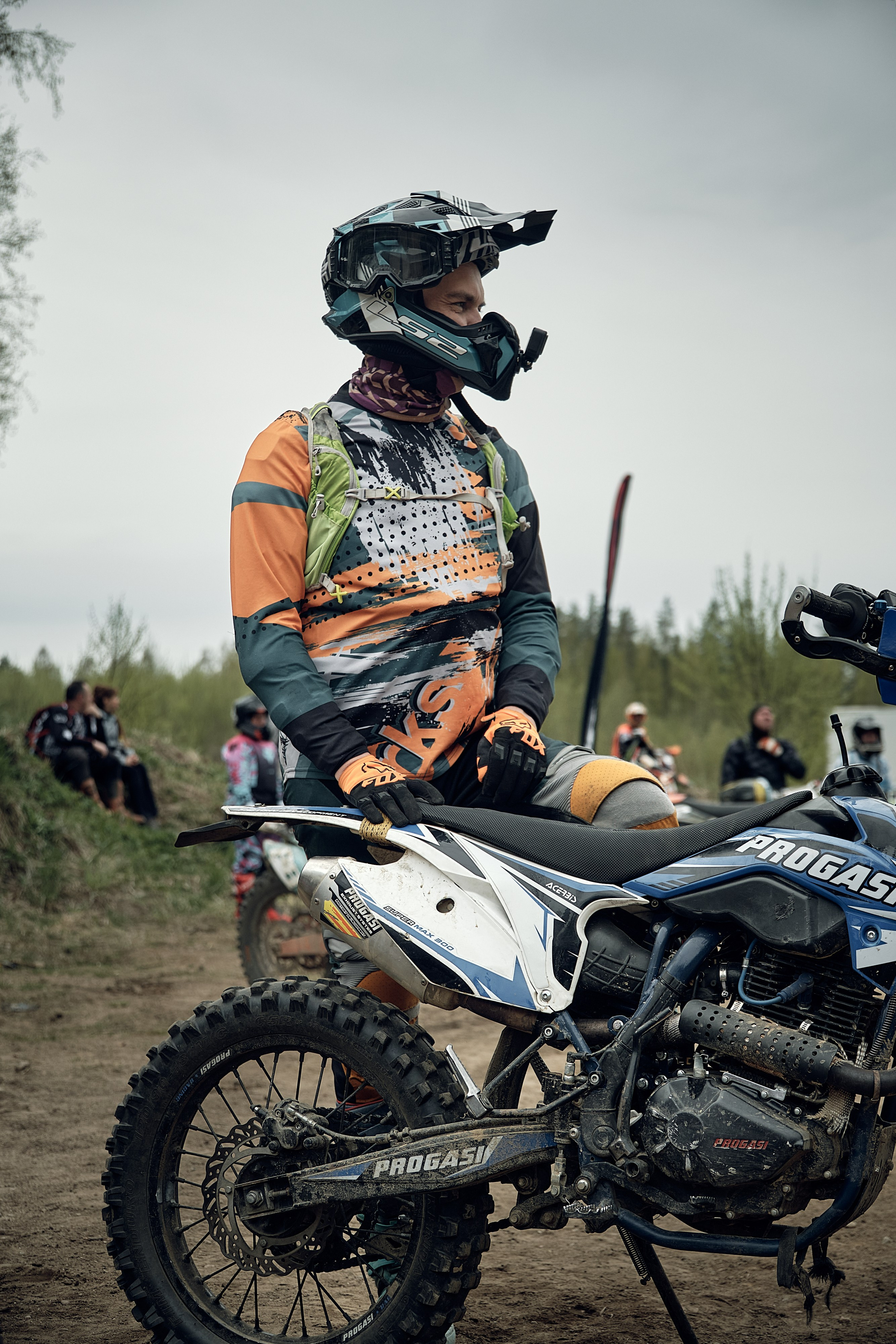 Репортажный фотограф в СПб и Гатчине. Свадебный фотограф в Санкт-Петербурге Гатчине и ЛО