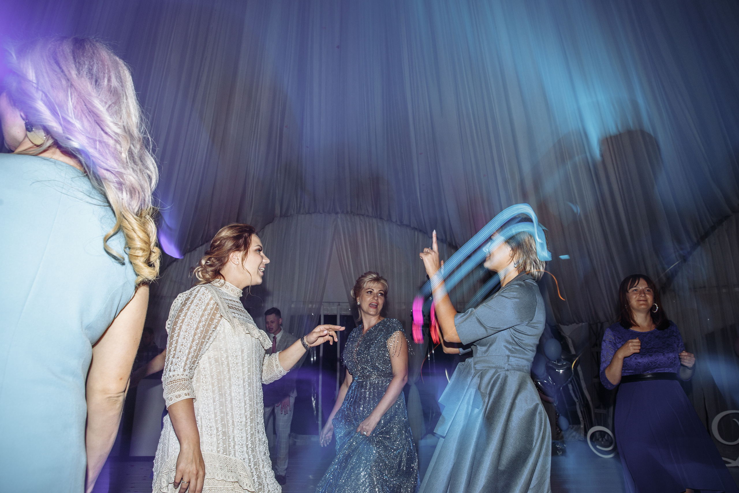 Максим и Дарья. Свадебный фотограф в Москве Тёма Савостиков