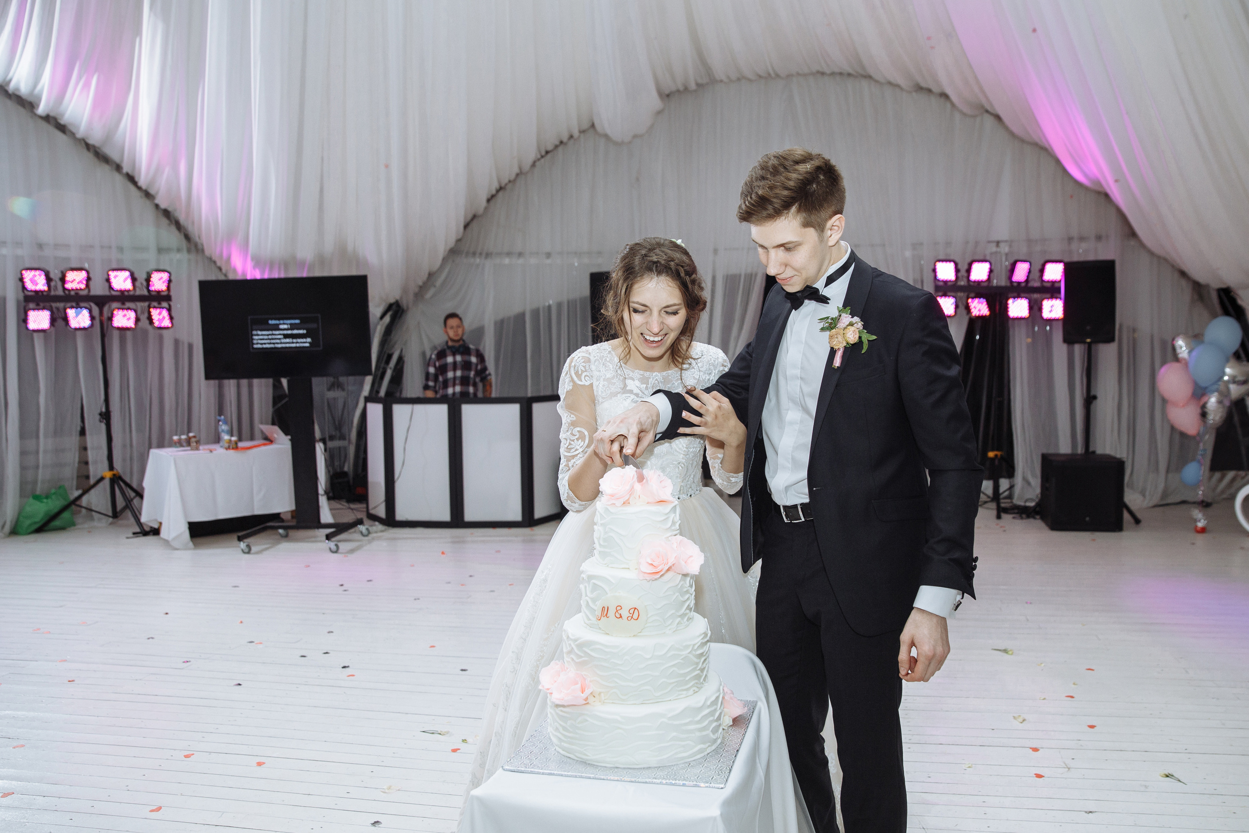 Максим и Дарья. Свадебный фотограф в Москве Тёма Савостиков