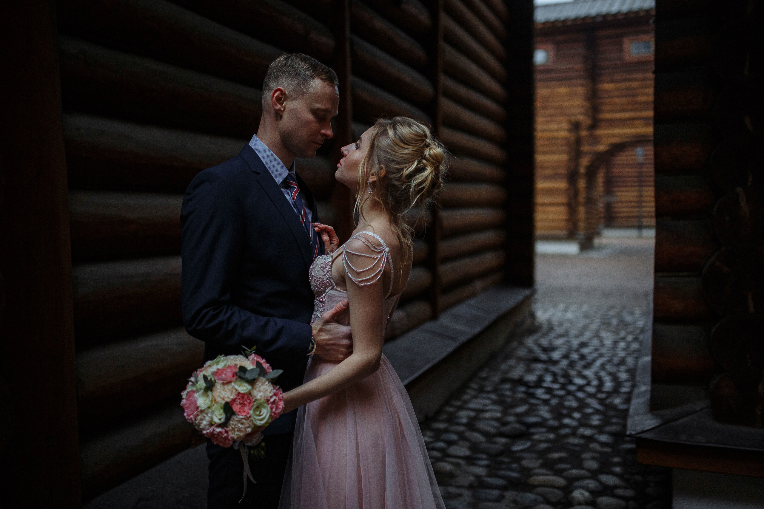 Свадебный фотограф в Москве Тёма Савостиков