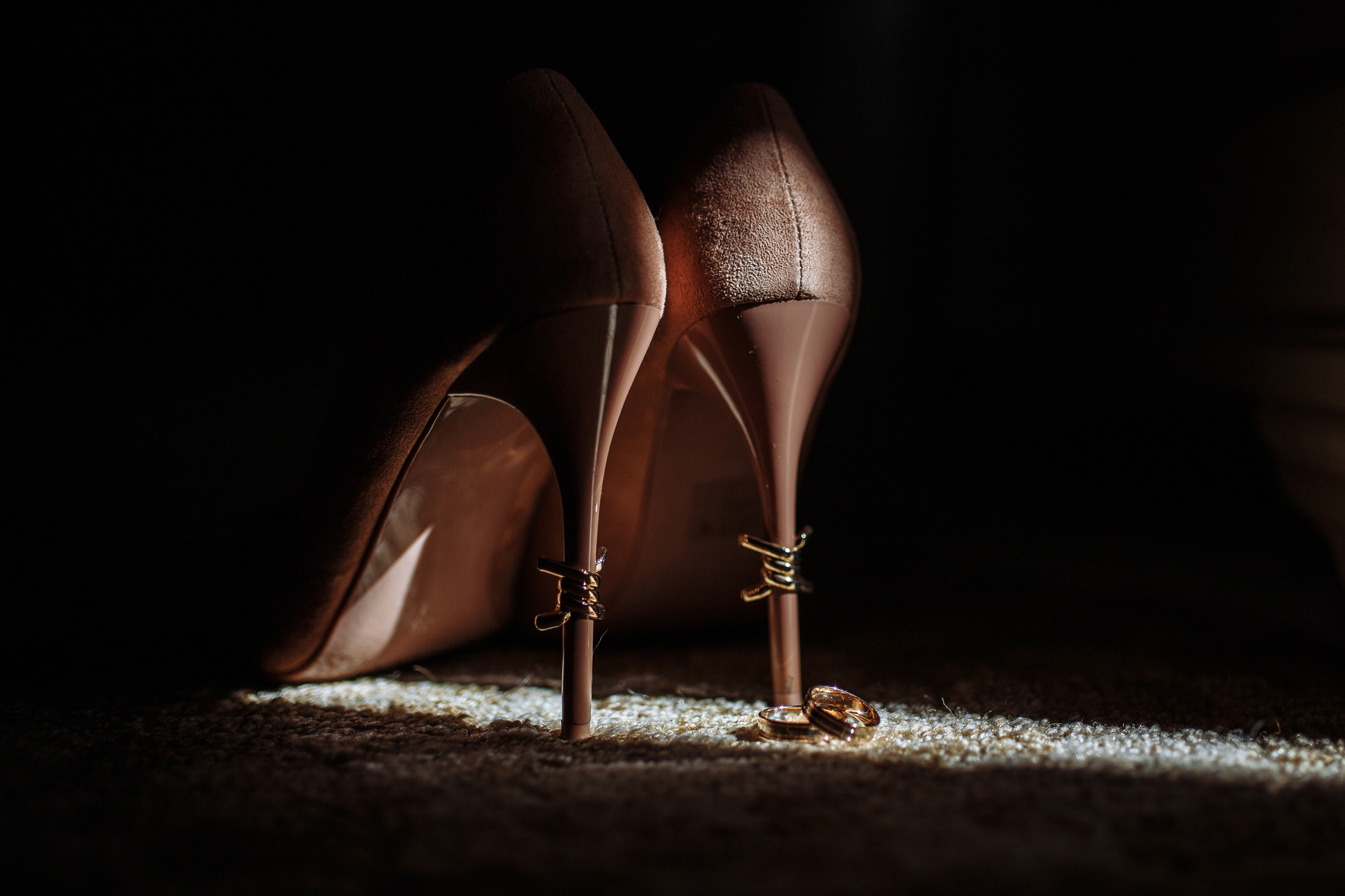 Свадебный фотограф в Москве Тёма Савостиков