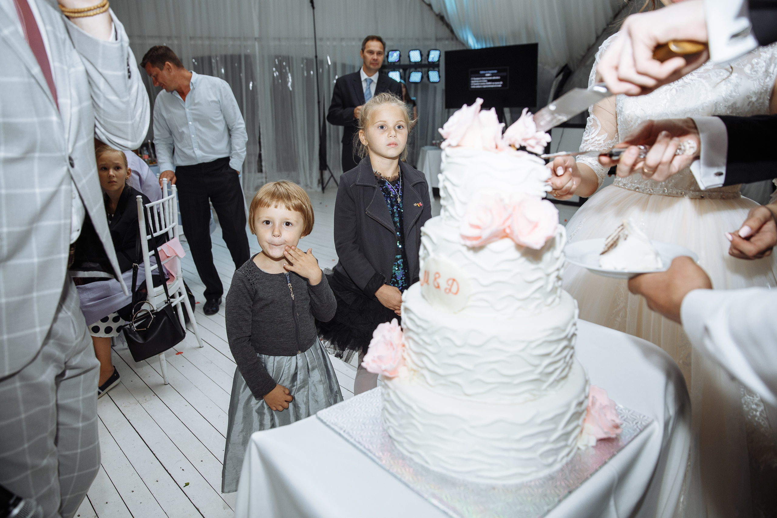 Максим и Дарья. Свадебный фотограф в Москве Тёма Савостиков