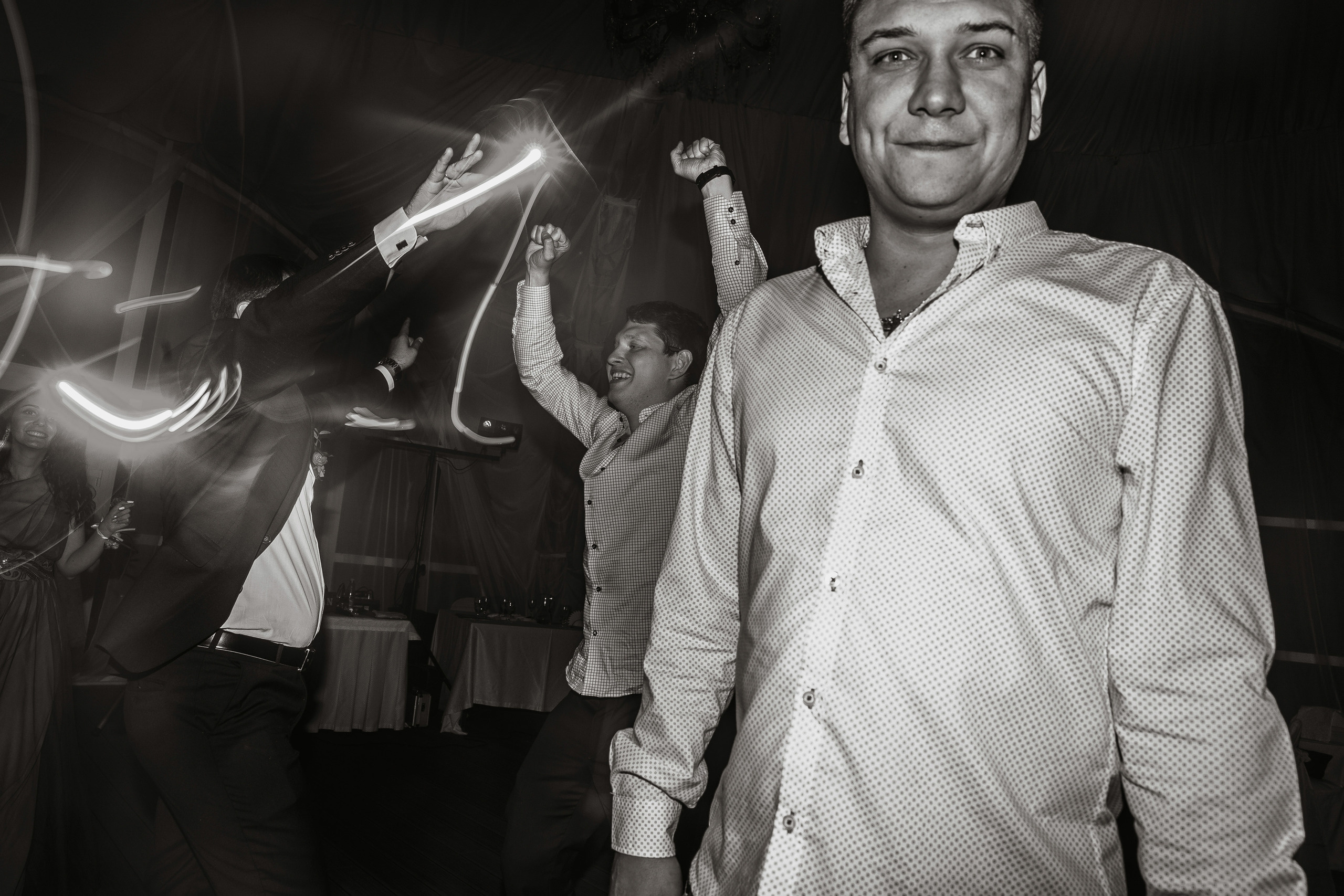 Свадебный фотограф в Москве Тёма Савостиков