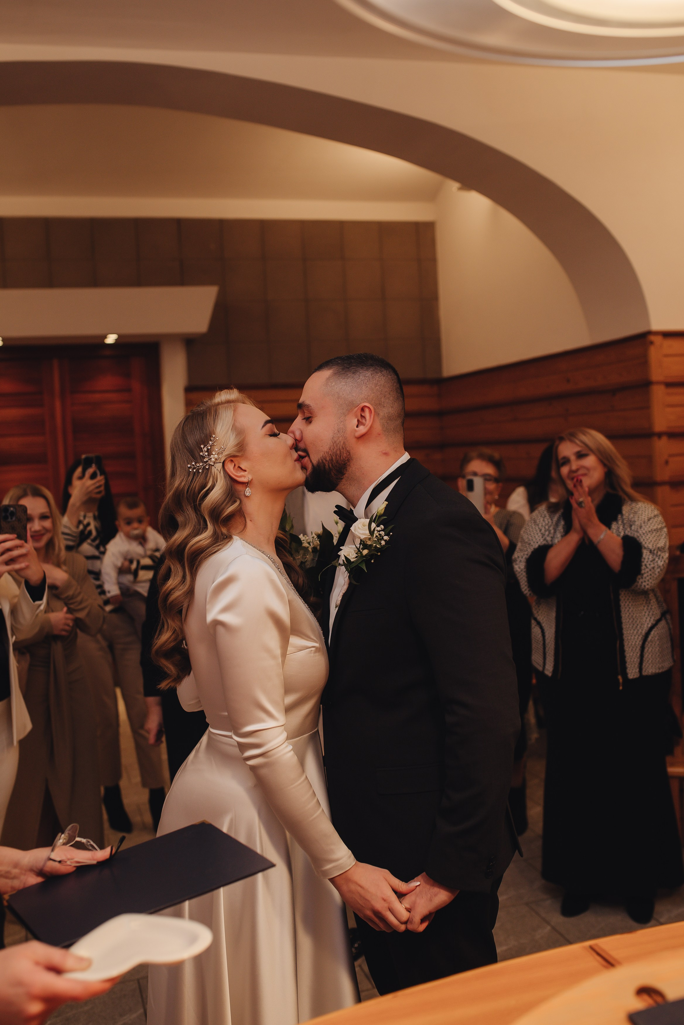 Prague Wedding Photographer | Natural Wedding Photography | Wedding Photography in Prague. Photographer in Prague Yara Kurkus