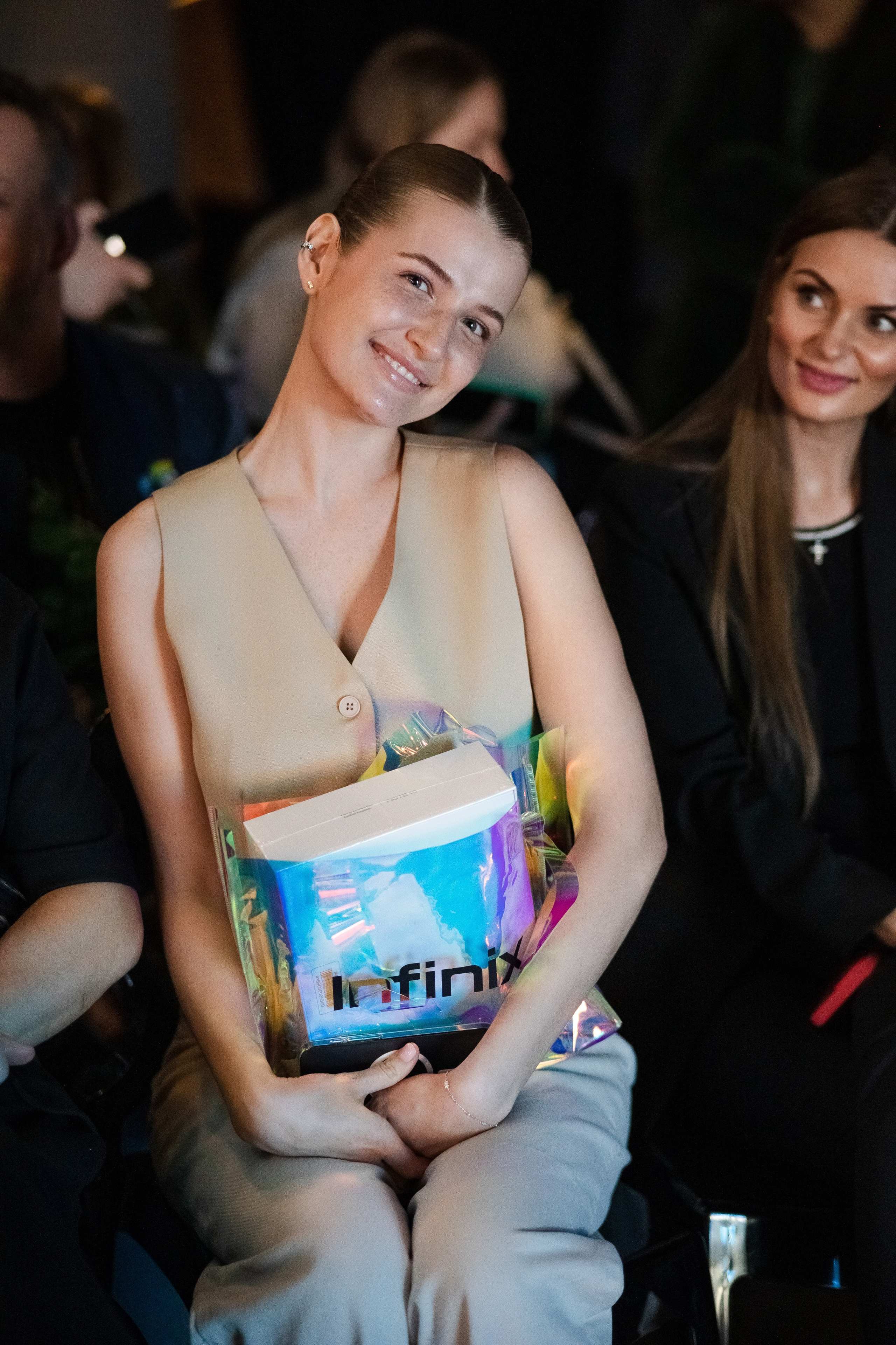 Презентация Infinix. Свадебный репортажный фотограф в Москве