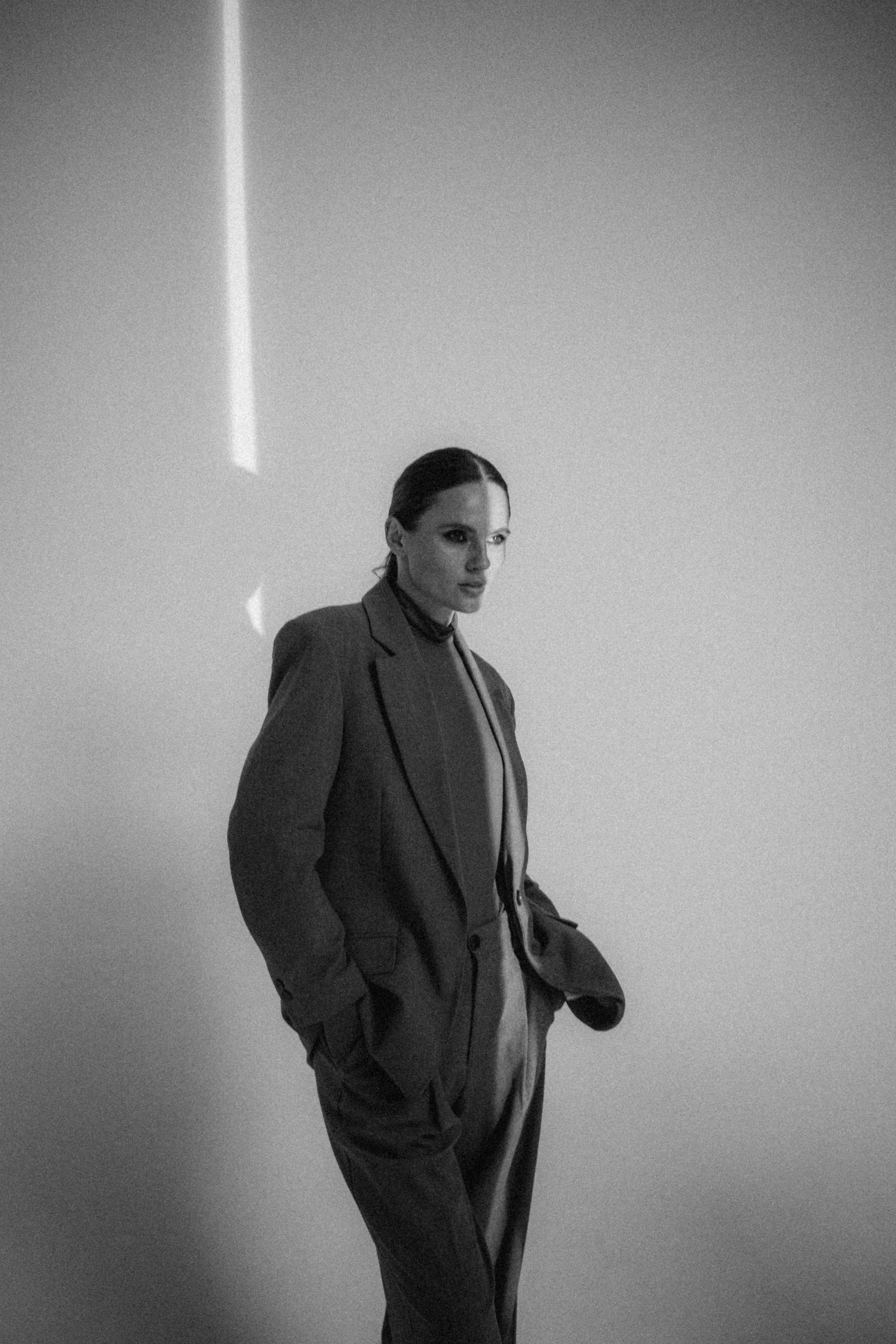 ЖЕНСКИЙ ПОРТРЕТ. Главная