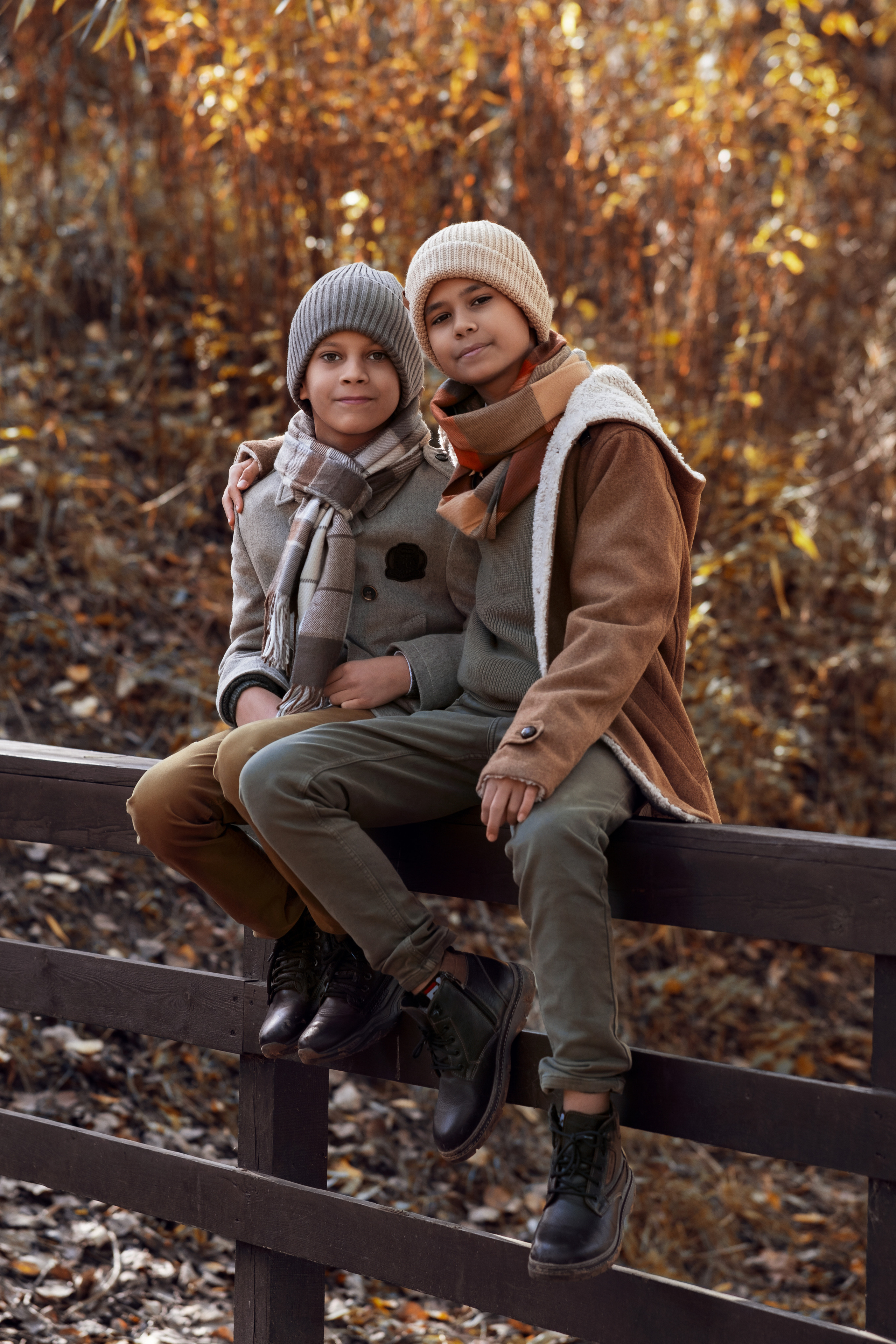 Осенняя семейная прогулка в ретро-стиле