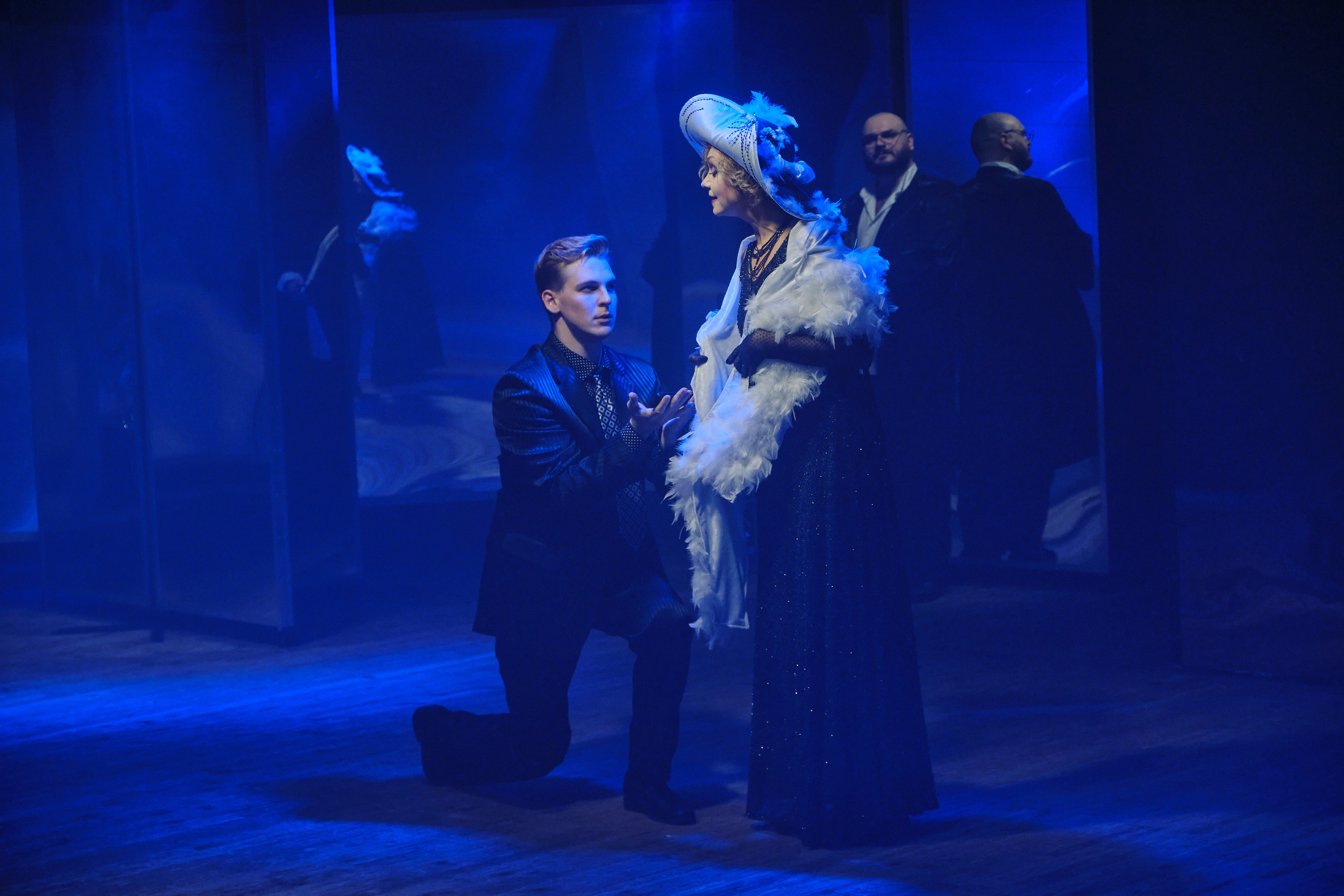 Спектакль «Средство Макропулоса»