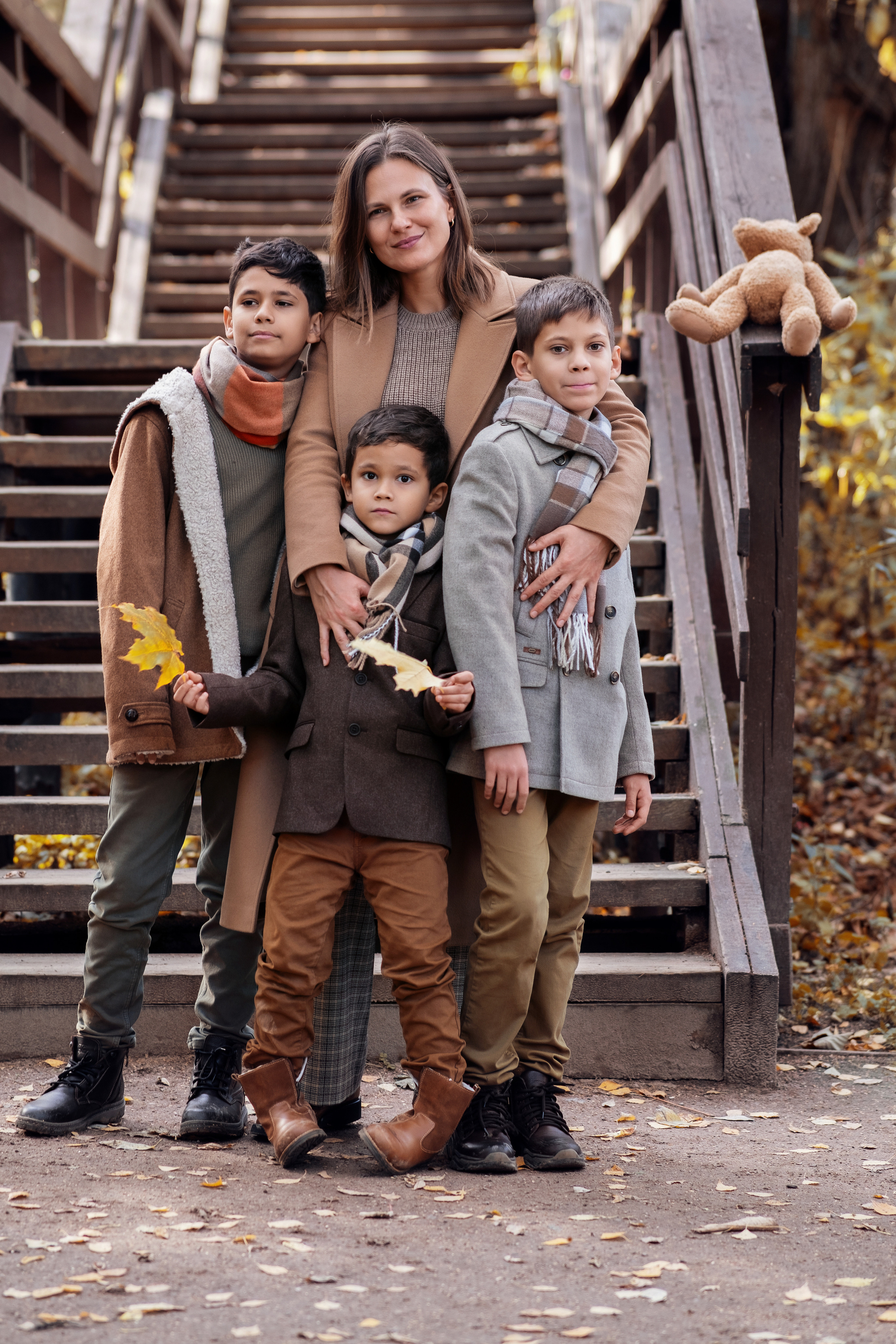 Осенняя семейная прогулка в ретро-стиле