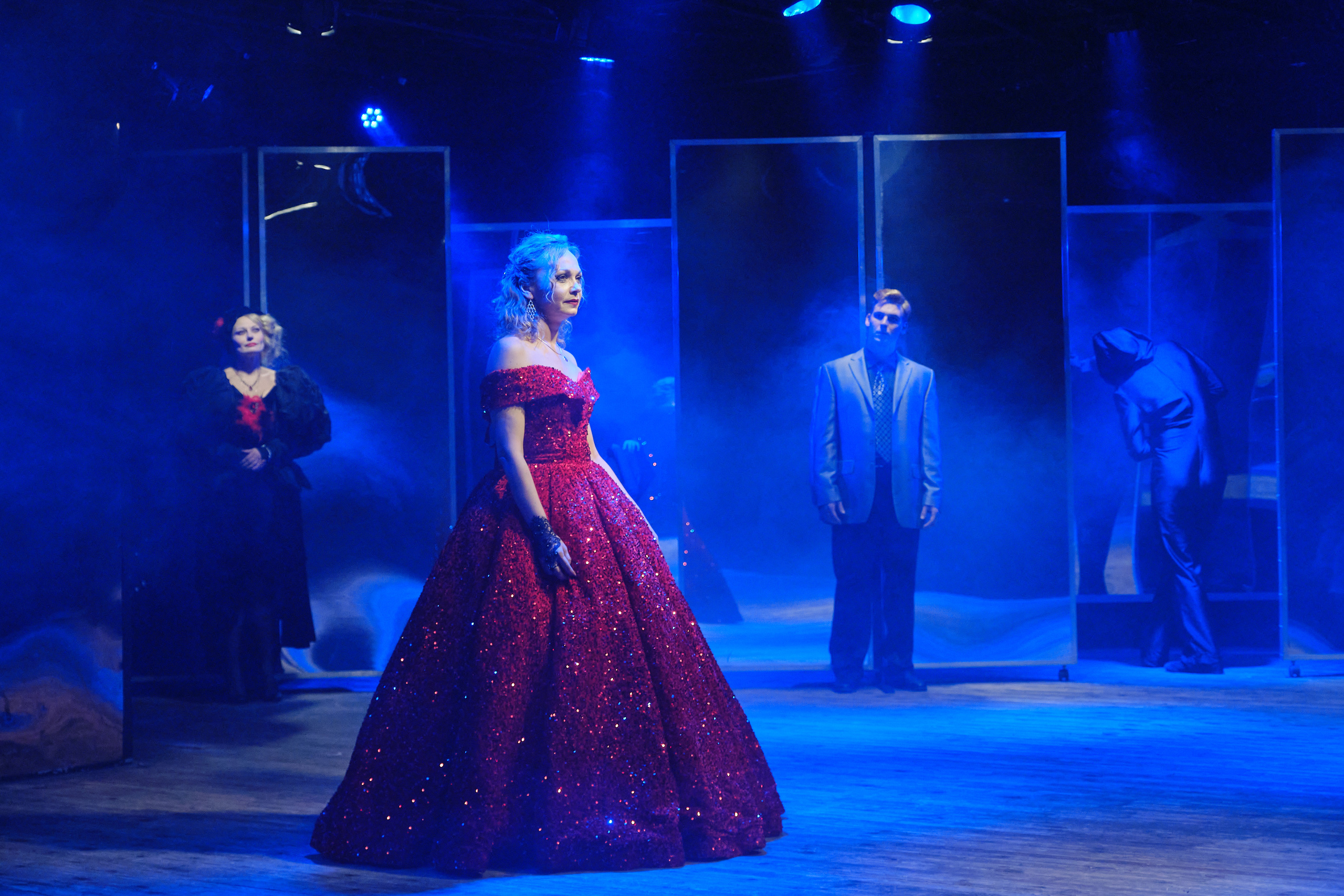 Спектакль «Средство Макропулоса»