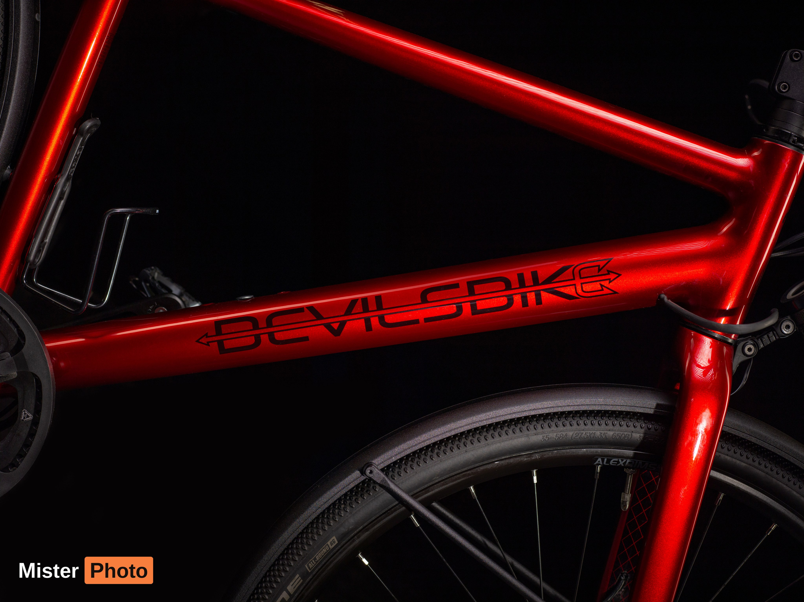Devilbike Red. Мистер Фото Mister Photo