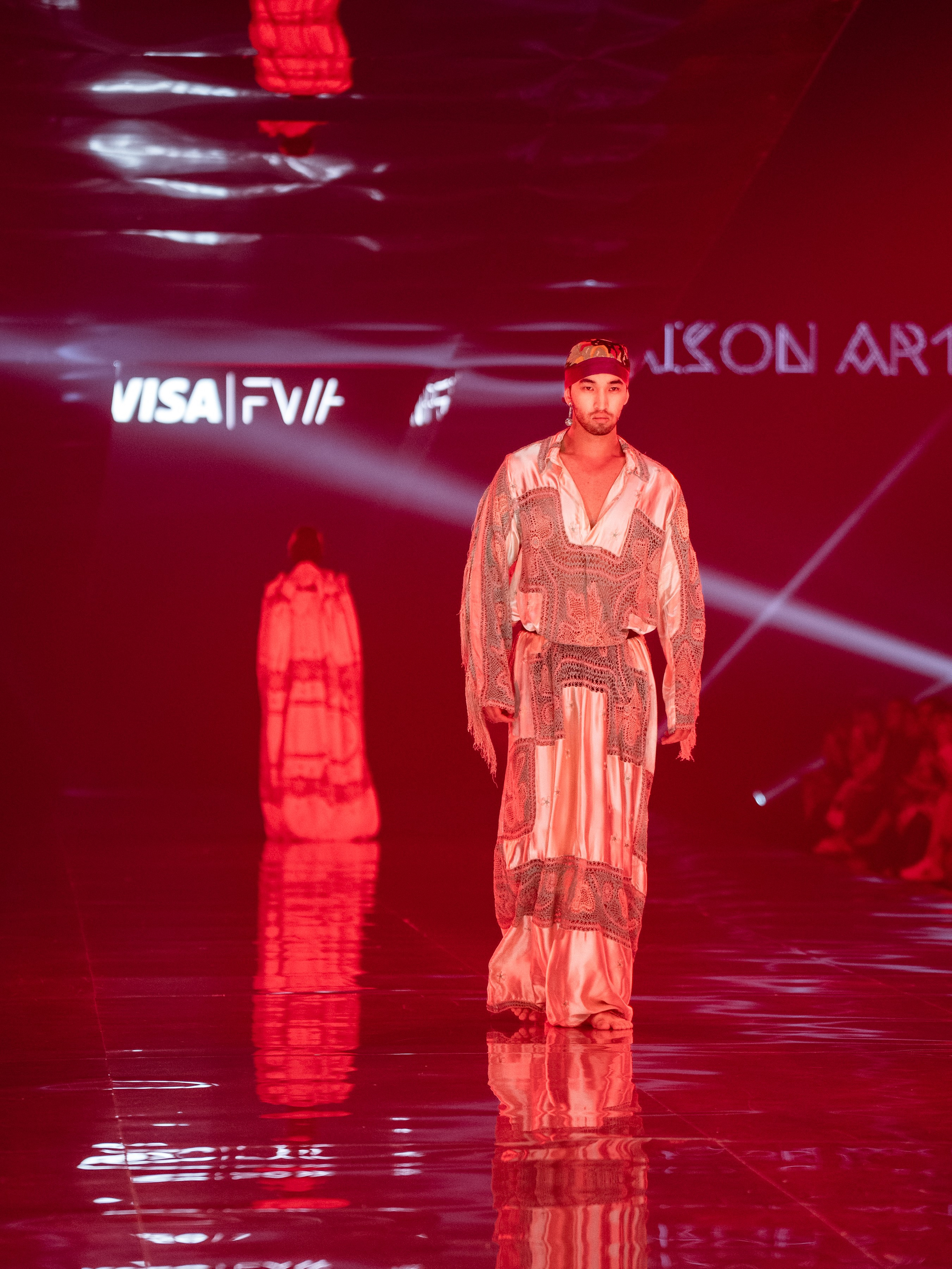 Visa Fashion week Maison Artc. Сайт Алматинского НЮ АРТ, будуар и фэшн фотографа Дениса Карпенко