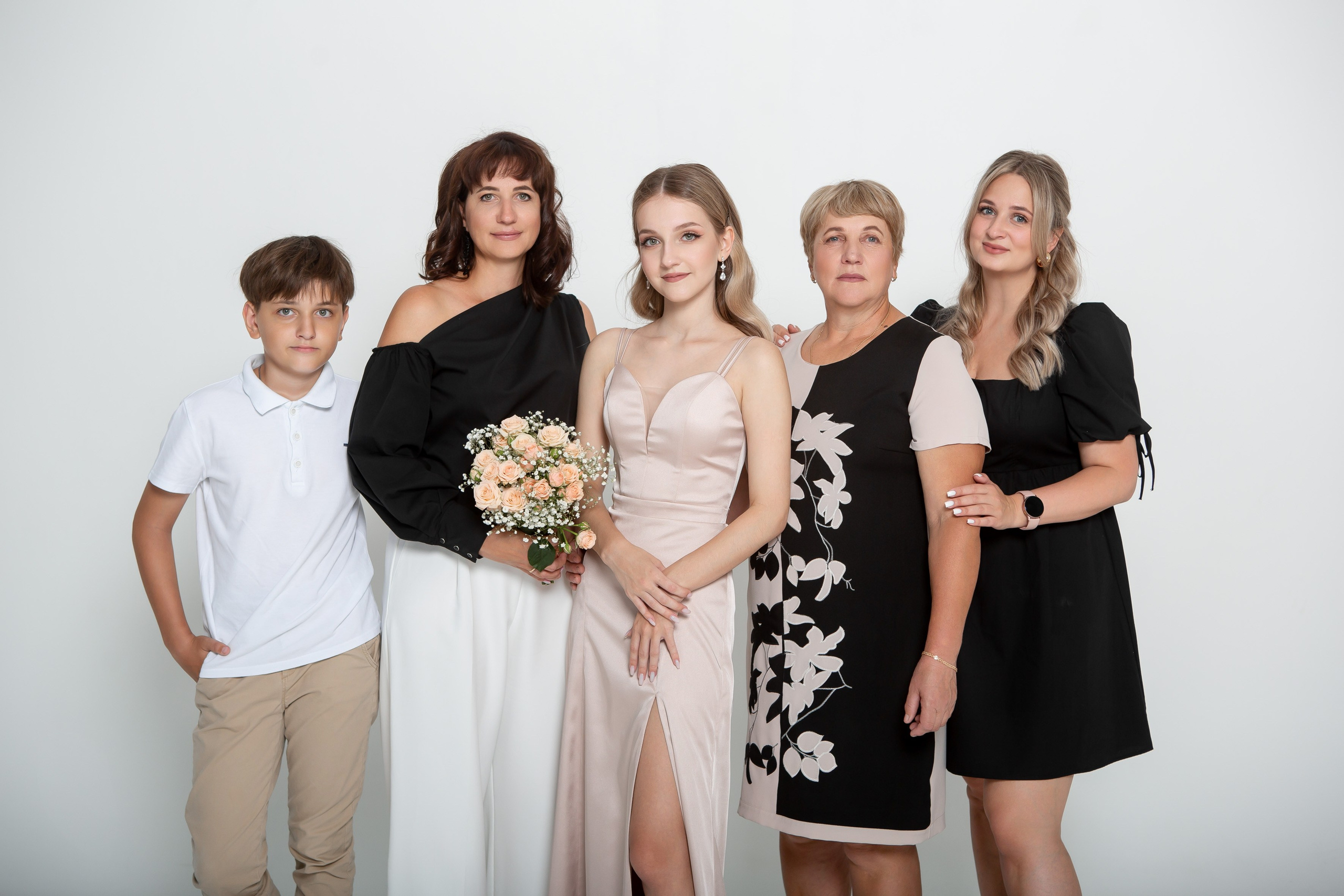 Выпускной девушки. Фотографии её и членов семьи. Свадебный и портретный Фотограф в Липецке Дмитрий Котюков