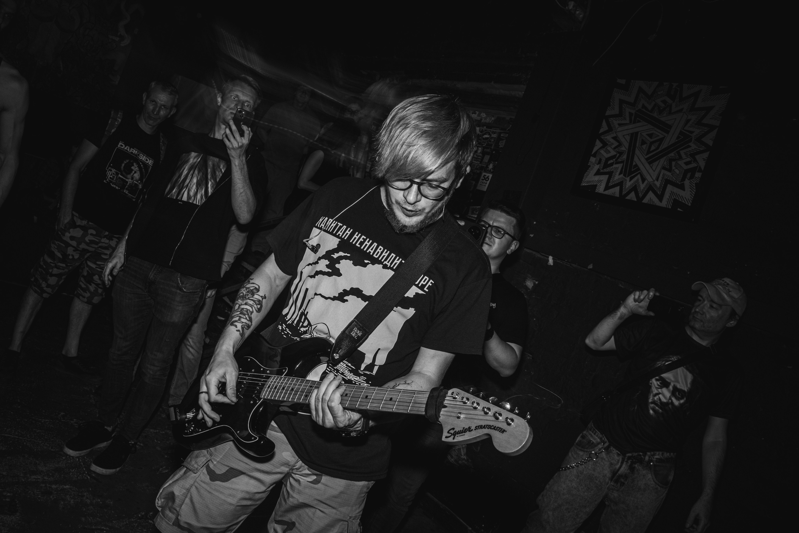 Ютани & о т м е ж & Вещи в картонной коробке 08.08.2025. Репортажный фотограф в Москве Legiodot