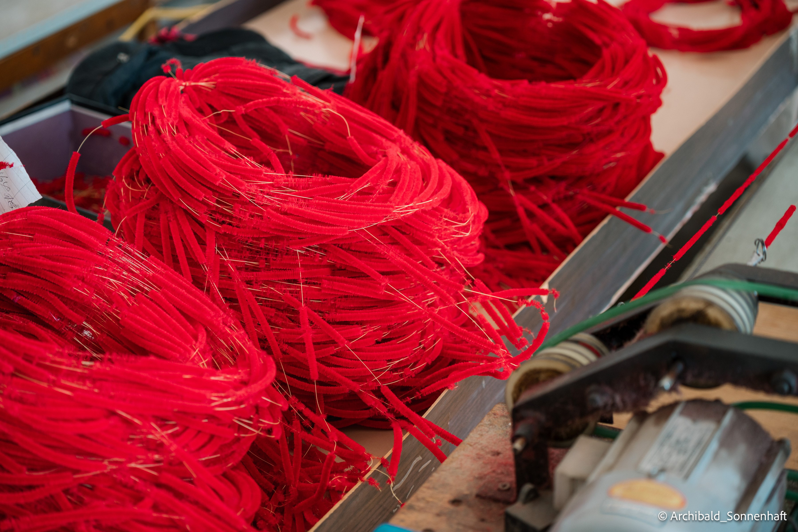 真丝绒绣技艺. Photographer in Guangzhou, China. Archibald Sonnenhaft