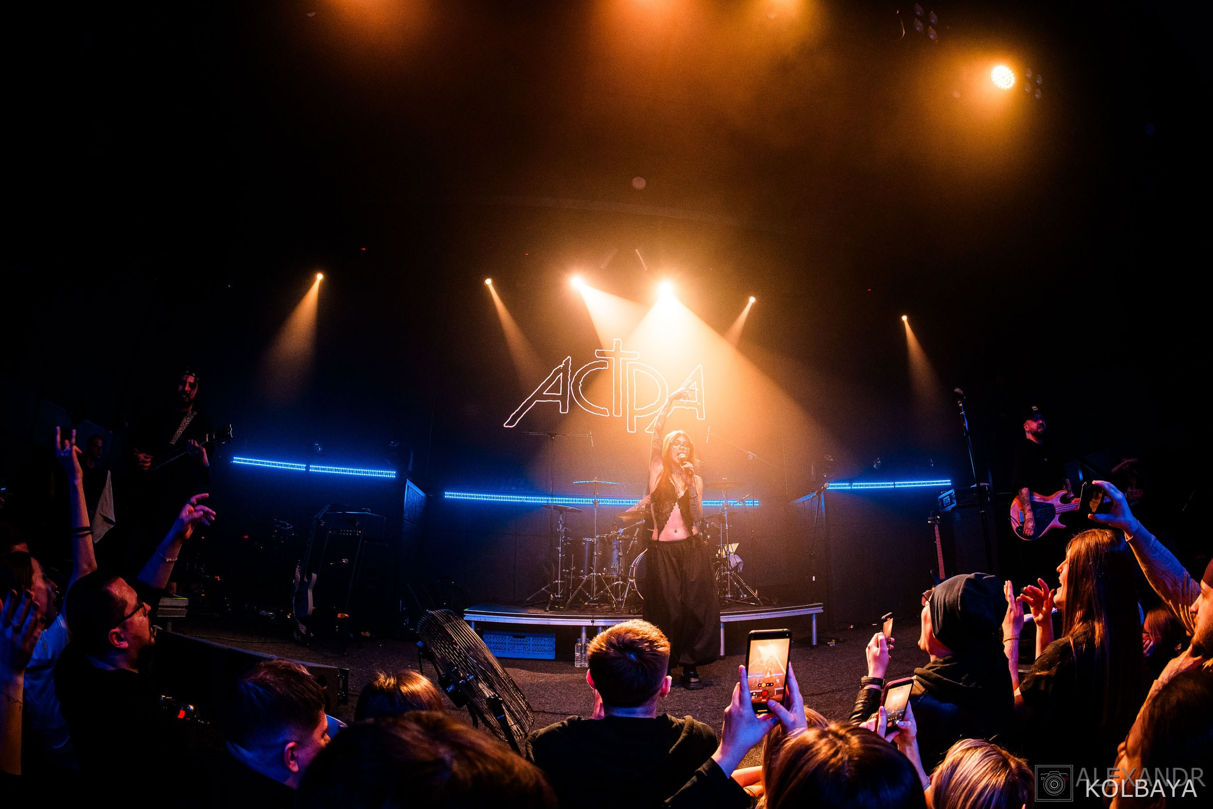 Фоторепортаж с концерта группы АСТРА в клубе СВОБОДА. Концертный и театральный репортажный фотограф в Москве Александр Колбая