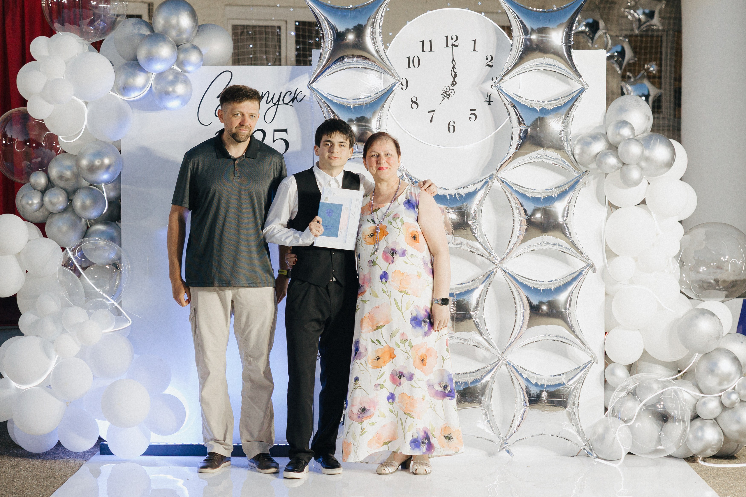 Вручение аттестатов. Свадебный фотограф Роман Еремеев