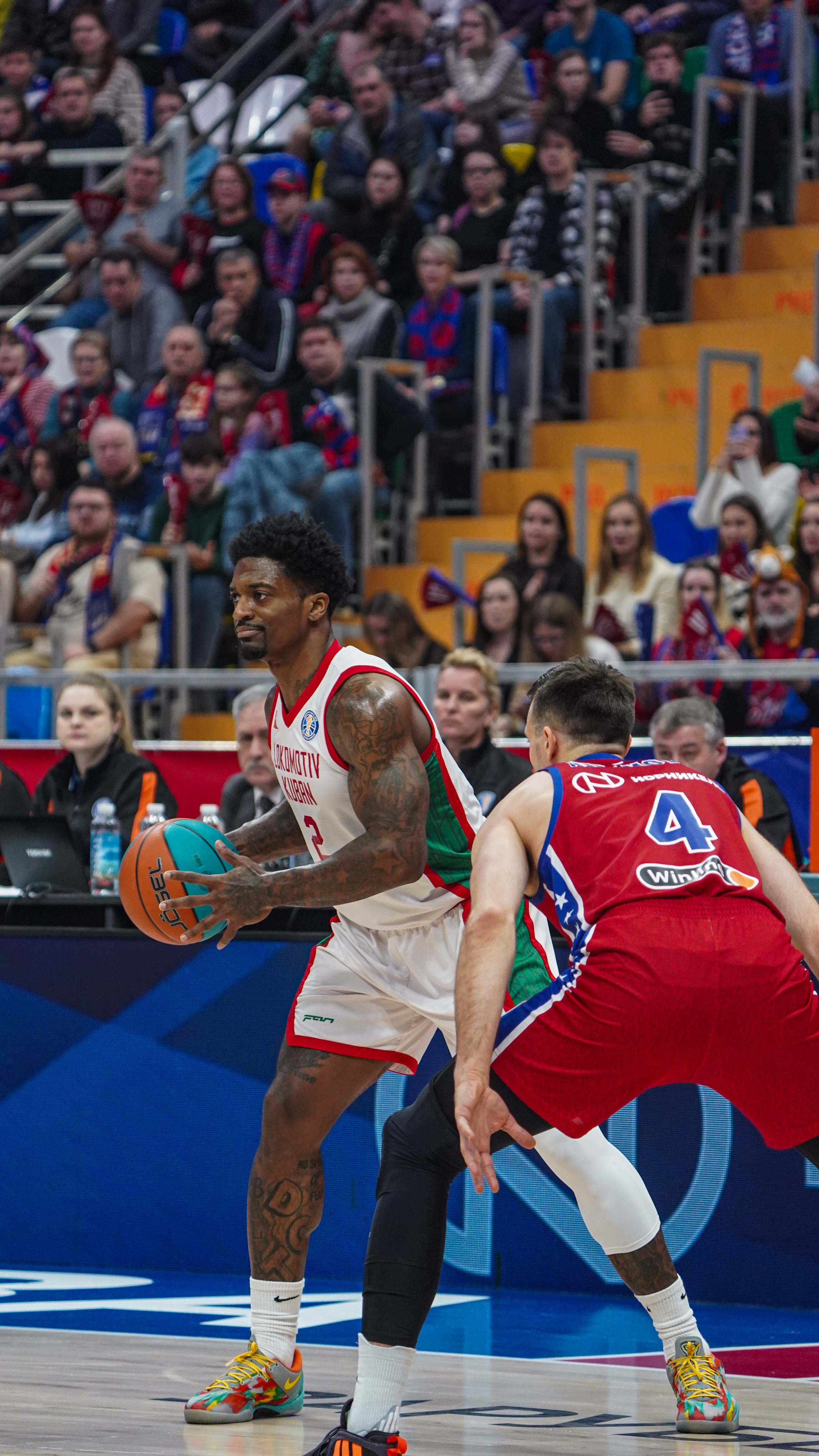 Баскетбол. ЦСКА-Локомотив Кубань (19.01.25). Автомобильный фотограф Шакая Кирилл