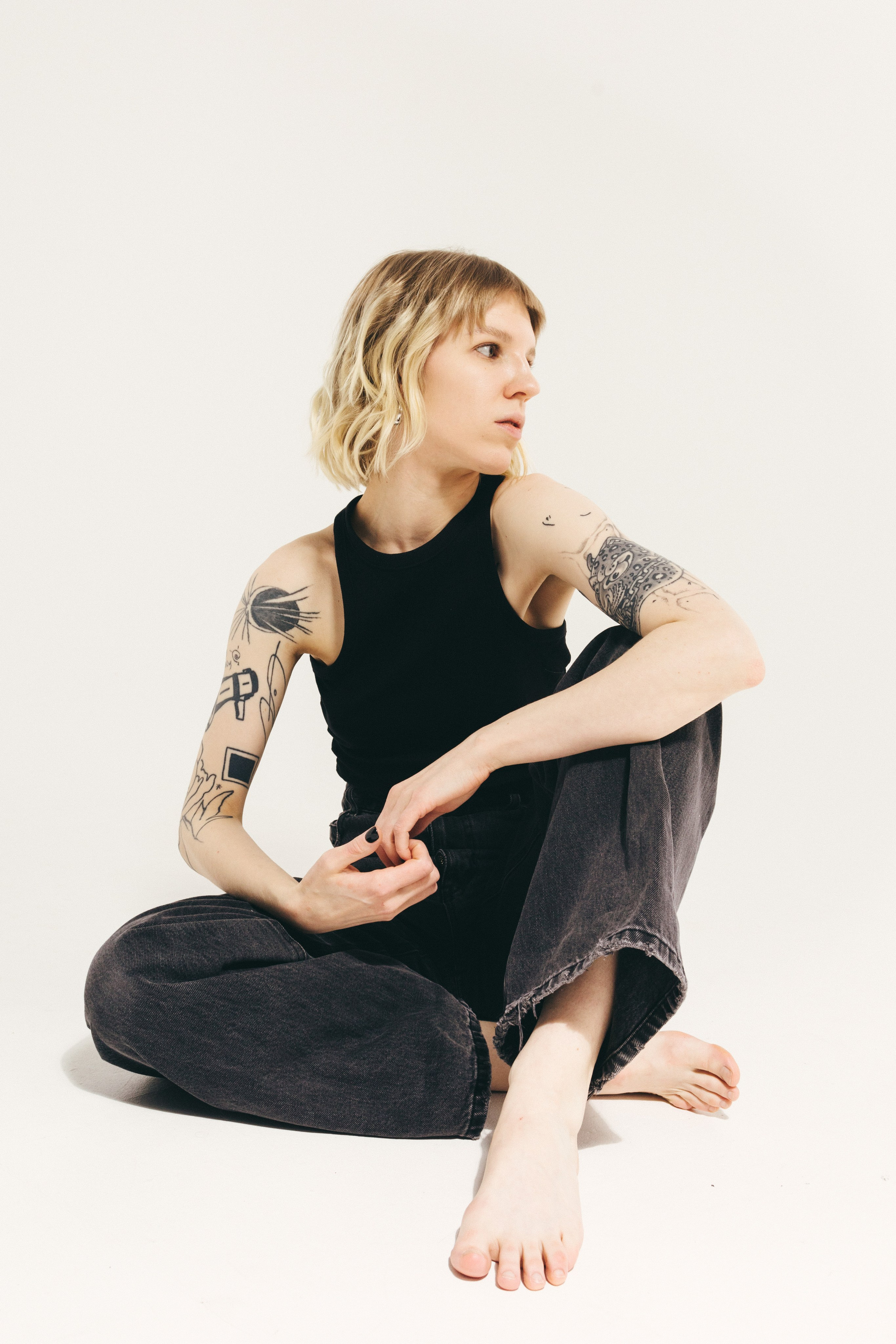 Ника. Студия