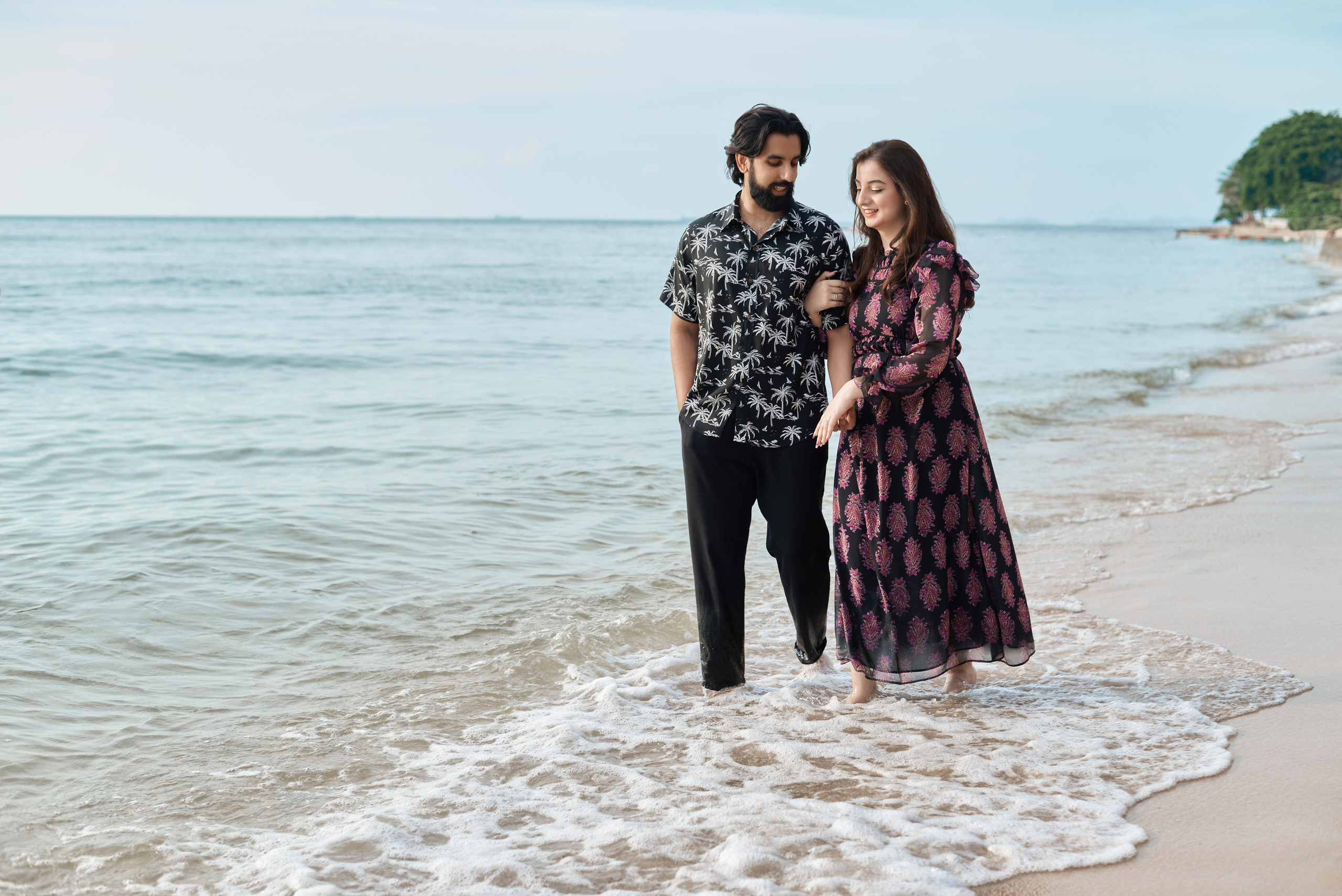 Love story photoshoot on the beach in Pattaya. Photographer Bangkok — Pattaya | фотограф Бангкок — Паттайа