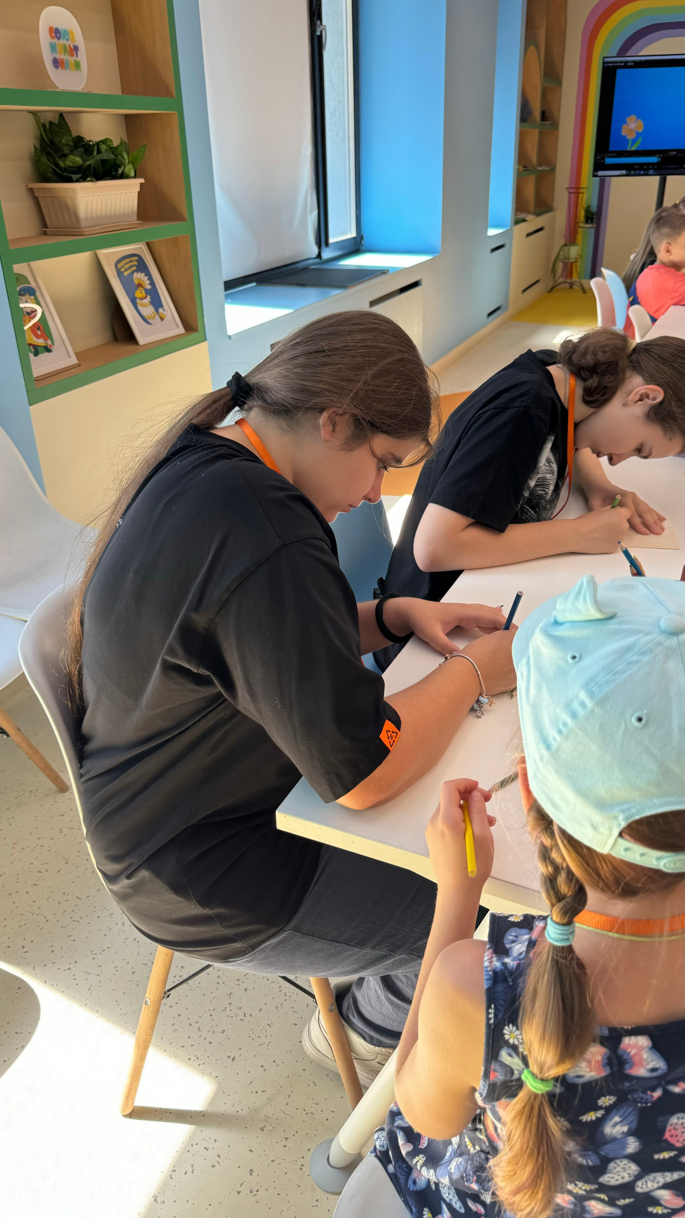 Приглашаем в арт-лагерь в Москве для детей!. Арт-вечеринки и мастер-классы в Москве для взрослых и детей