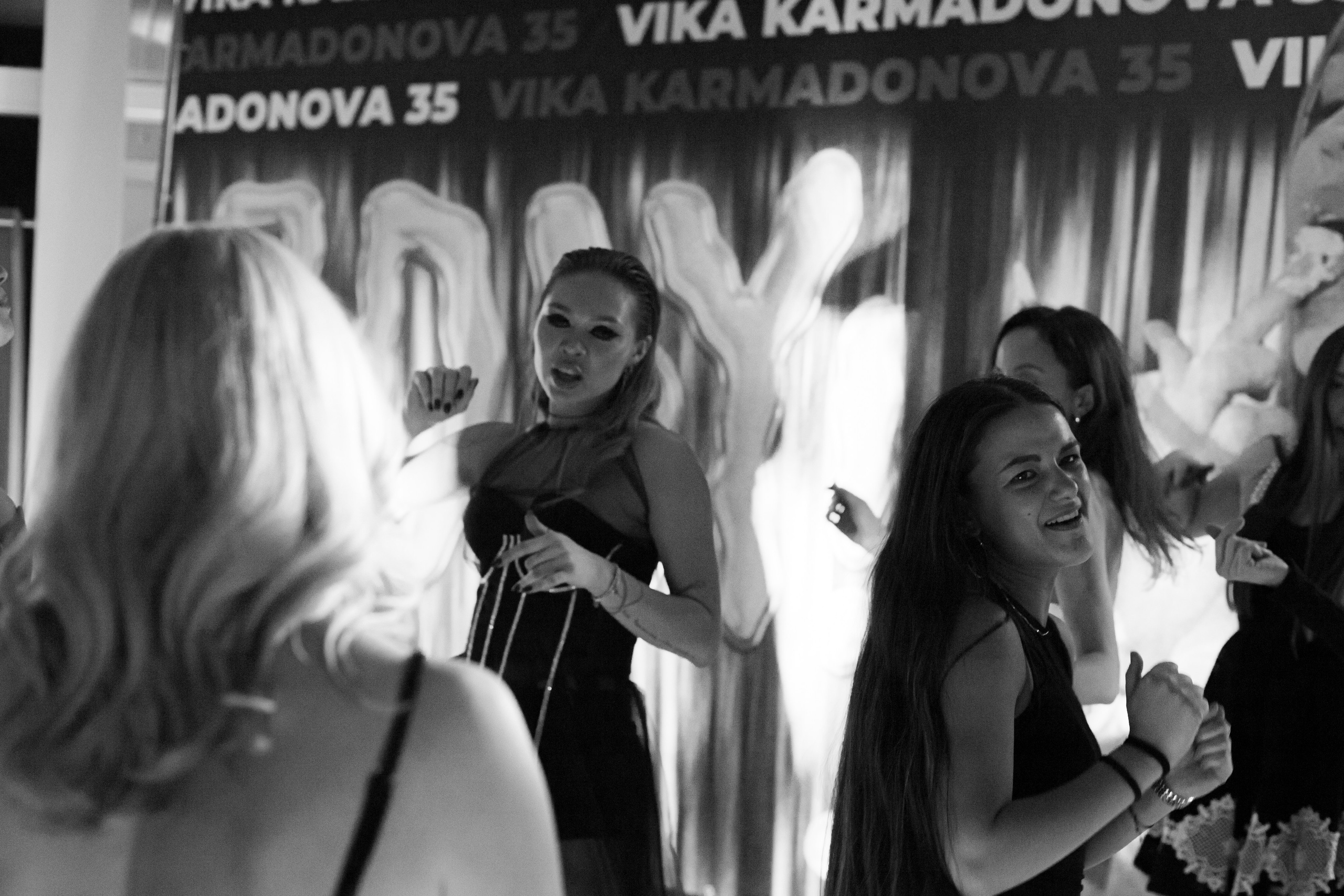 VIKA KARMADONOVA. Photokarish