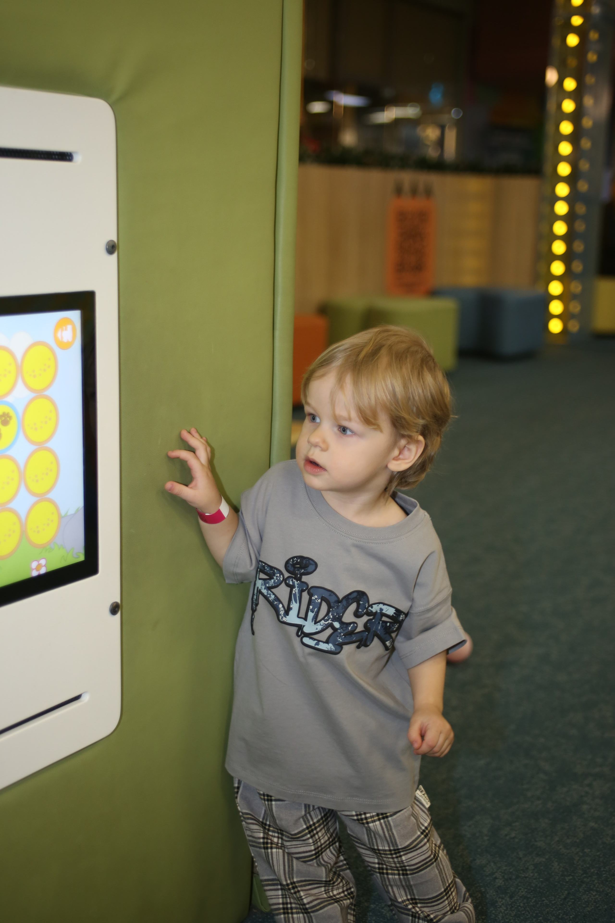 БРОСКО.ДЕТИ. ФОТОГРАФЫ PHOTO LAB