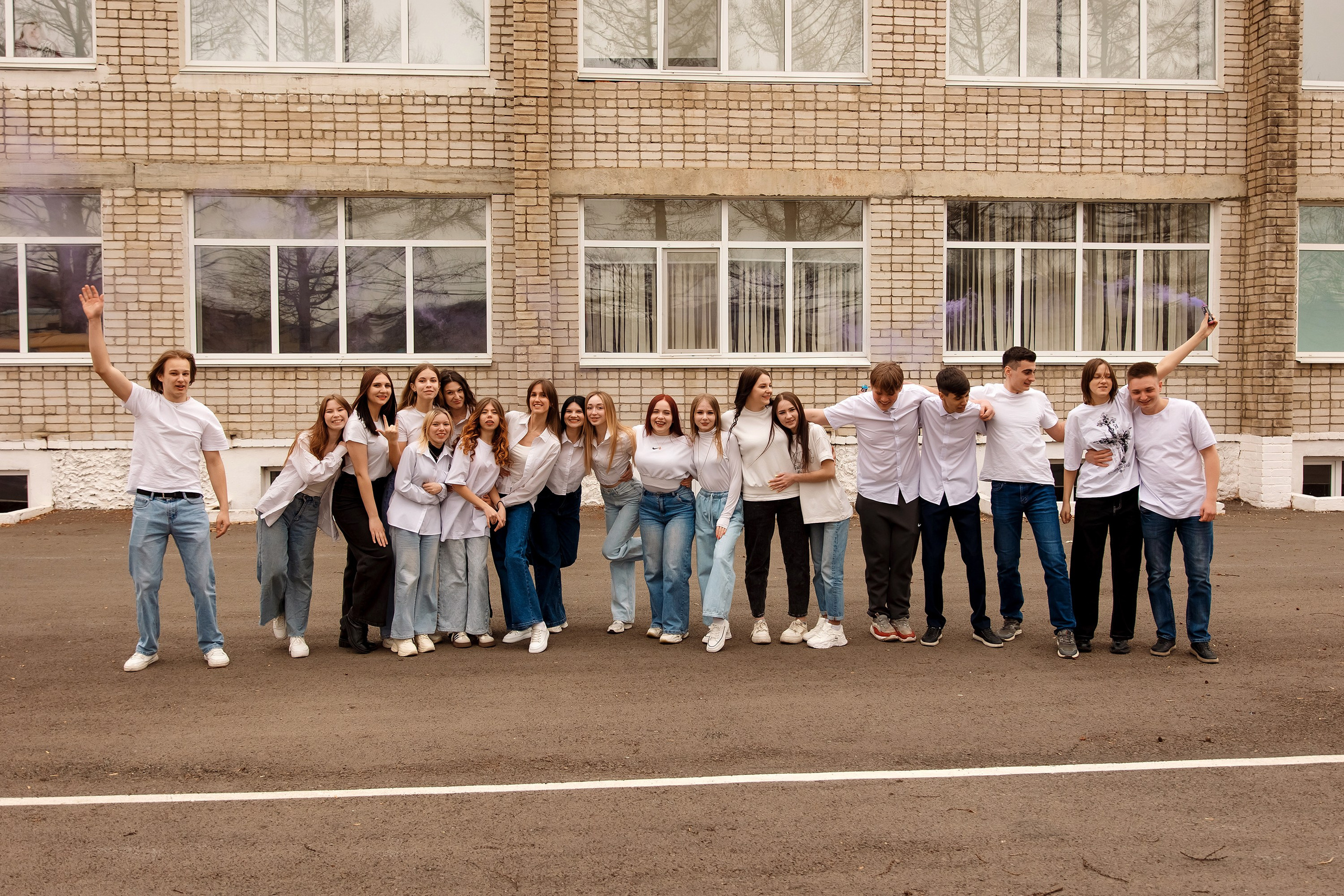 11 класс с. Барабаш. Фотограф Любовь Корниенко, Примоский край