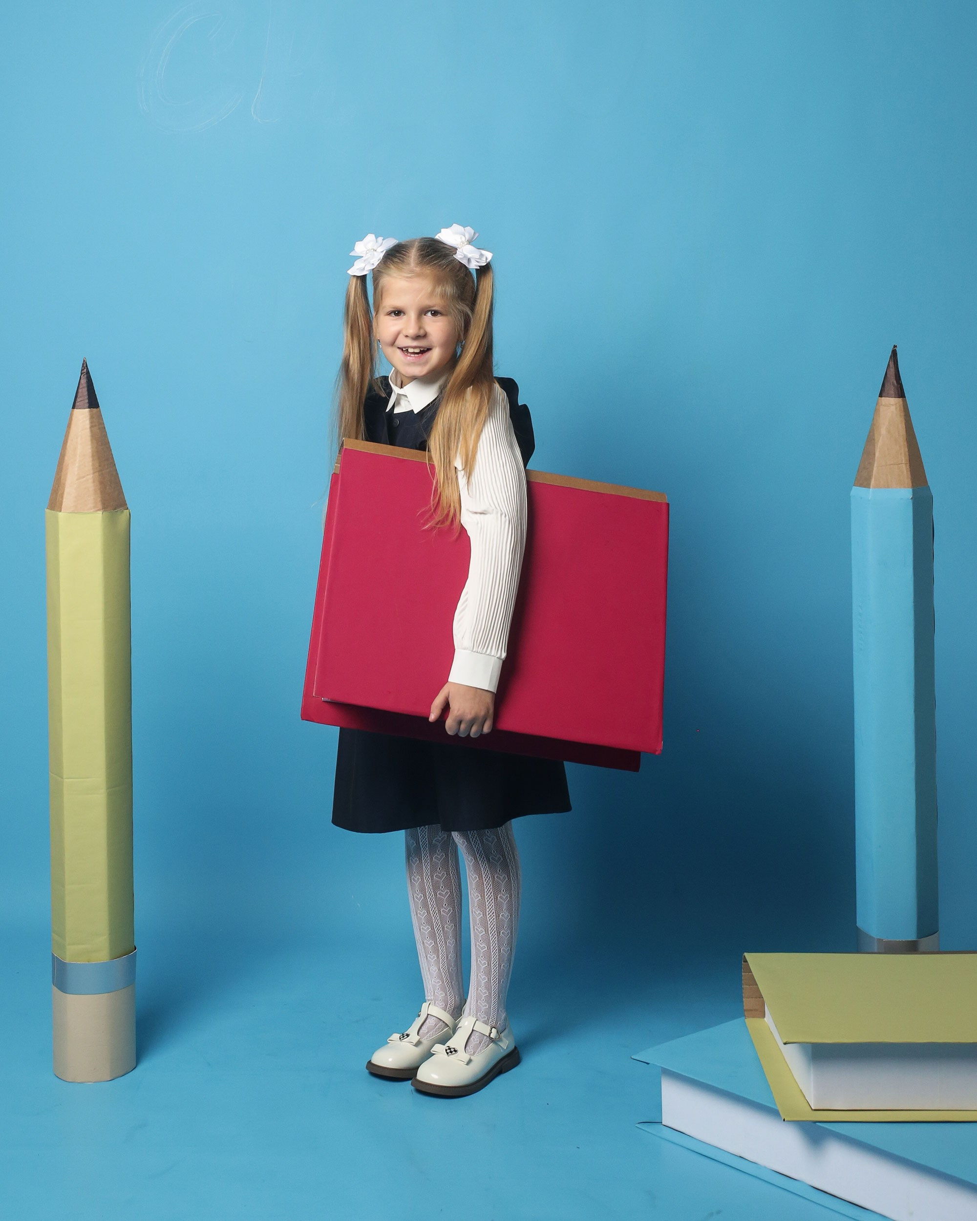 Фотосессия первоклассника в фотостудии без фотографа