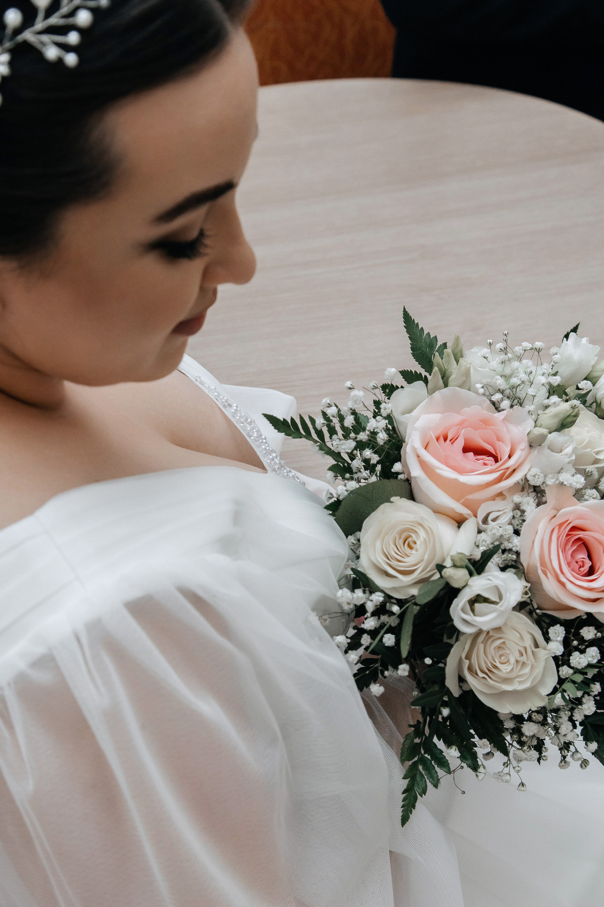 S & E. Street photographer