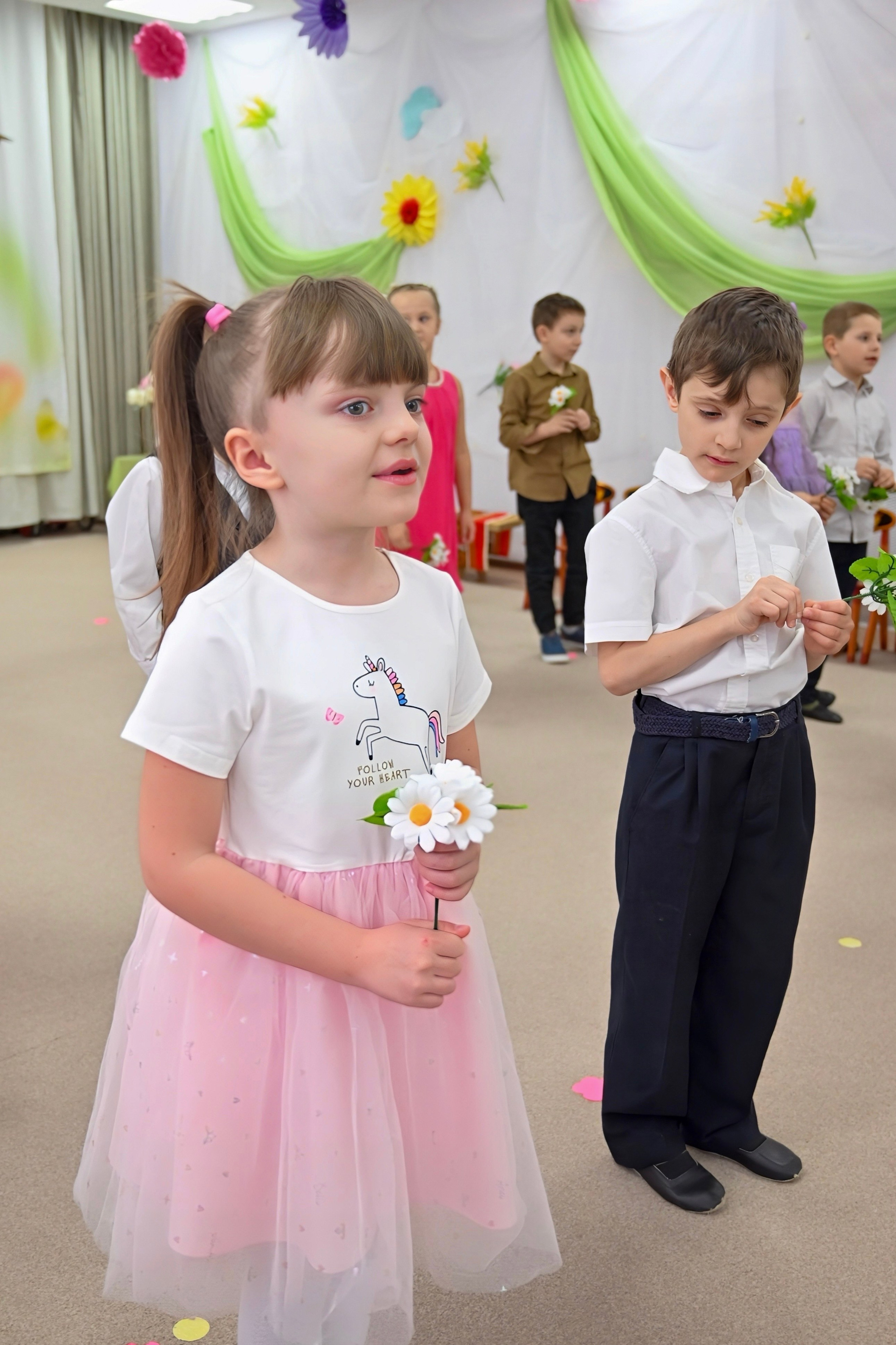 Праздник в группе Цветик семицветик. Семейный и детский фотограф Москва