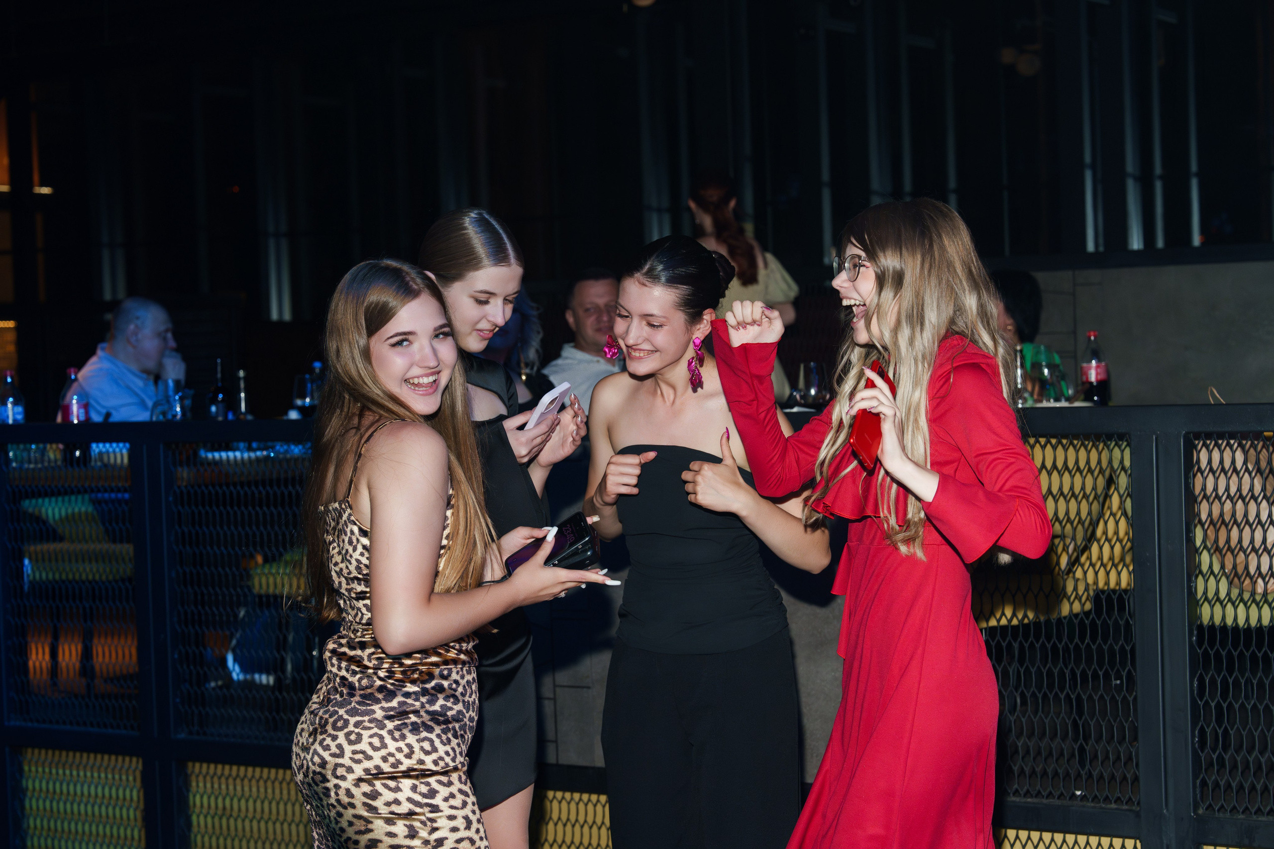 Выпускной лицея 27 (вечеринка). Свадебный и репортажный фотограф Элина Козырьянова