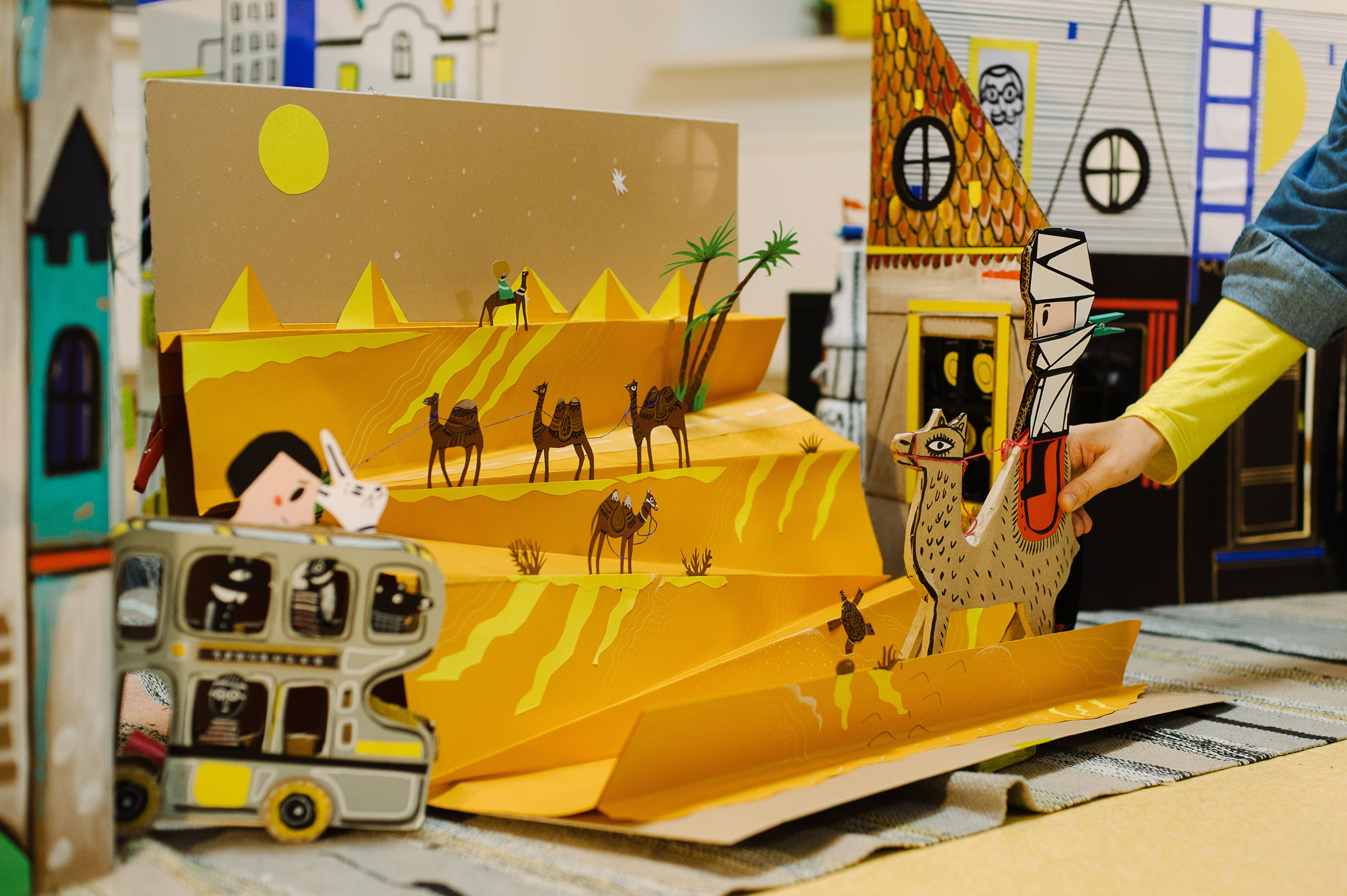 Эмили и Кролик Стенли. Фотограф Алиса Калинина