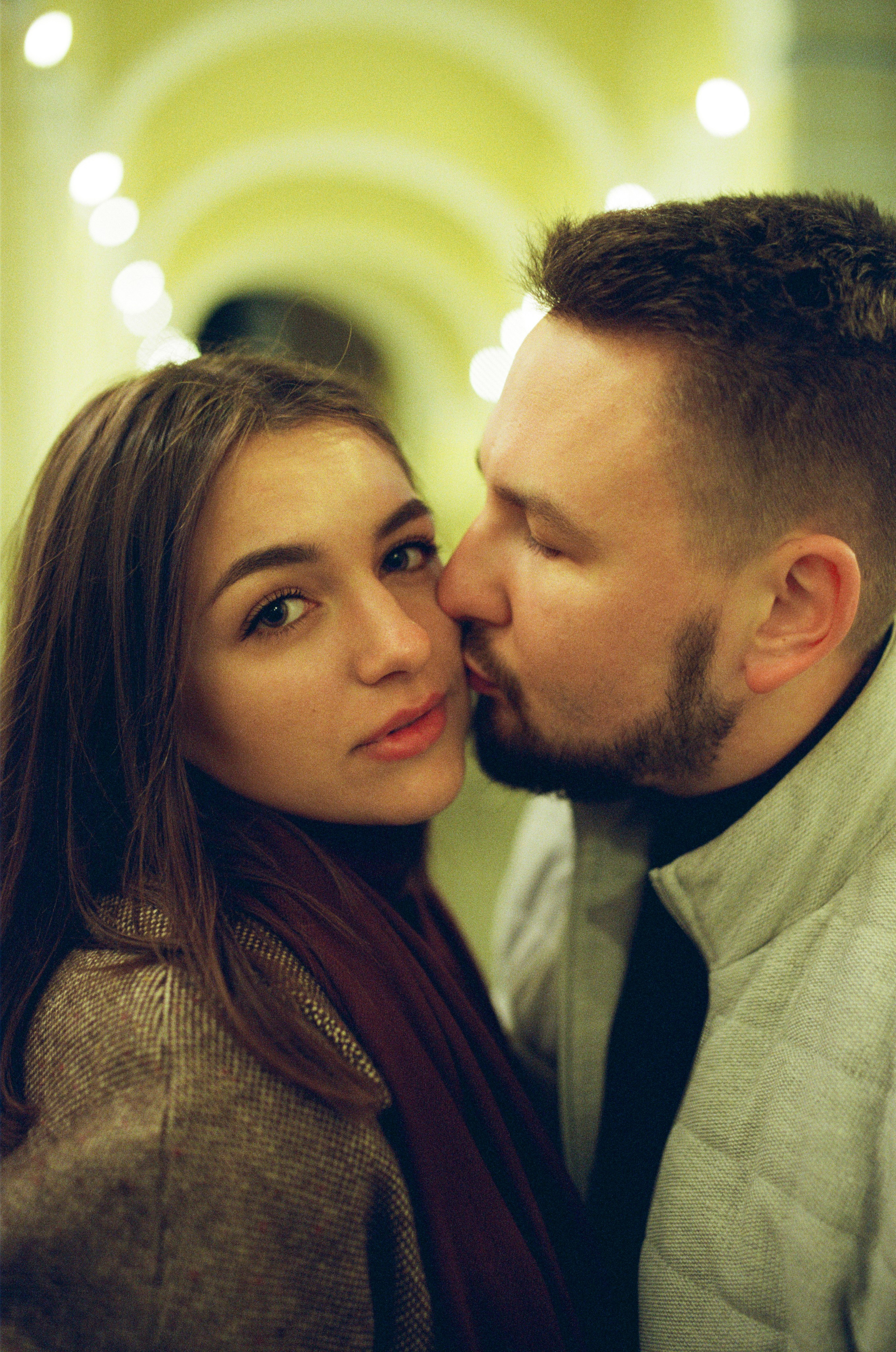 Вероника и Василий. В уютных переулках Москвы. Цифра и плёнка. Настя Оленченко, портретный/семейный фотограф на цифру и плёнку Москва