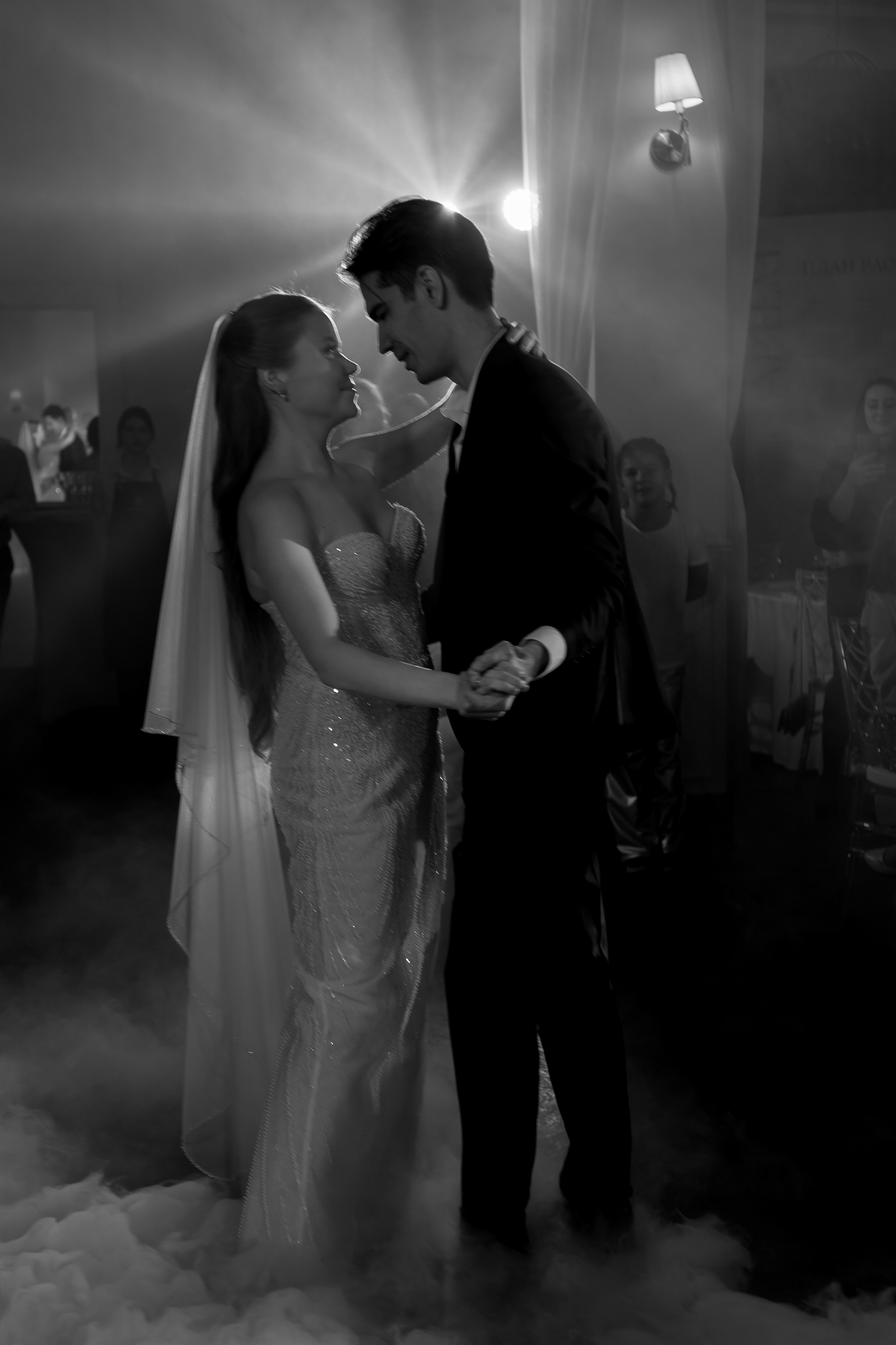 СВАДЕБНАЯ СЬЕМКА СБОРОВ В ОТЕЛЕ И ВЫЕЗД НА ЦЕРЕМОНИЮ (СНЯТО В СИБИРЕ В НИЖНЕВАРТОВСКЕ). Профессиональный фотограф, Санкт-Петербург — Виктория Богомолова