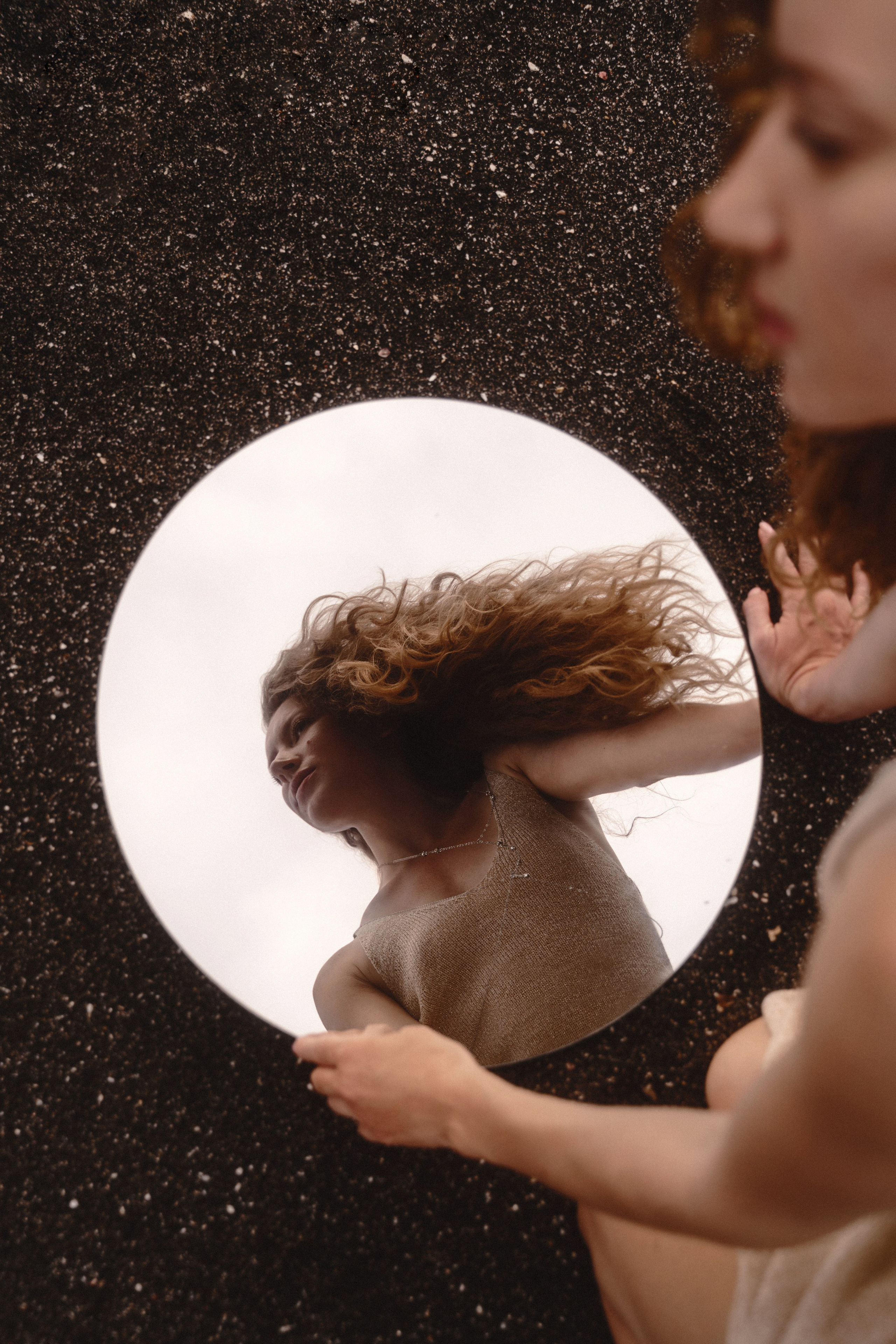 Таня с зеркалом. Женский фотограф Марина Хоняк