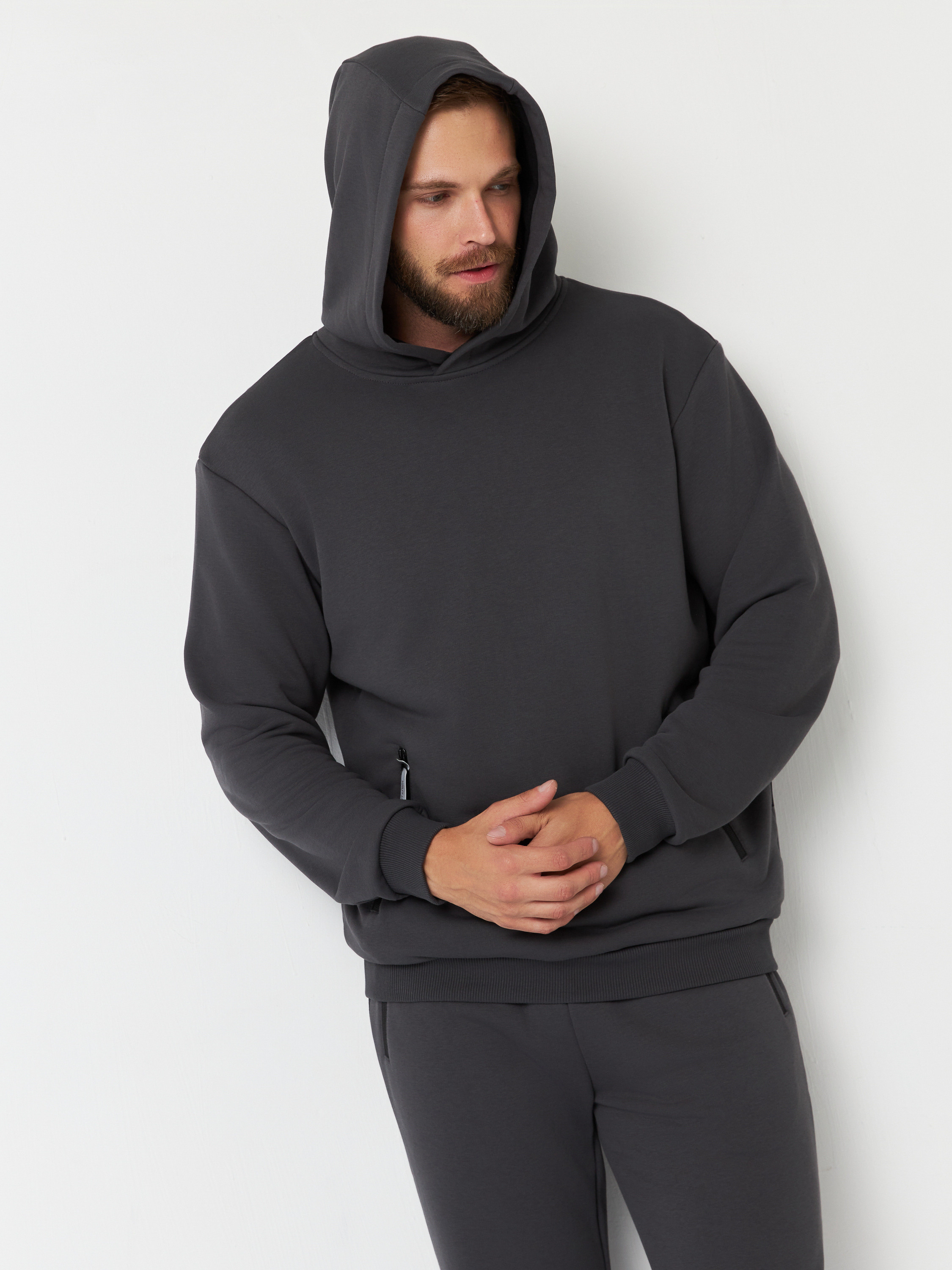 Спортивные товары с Евгением. Фотограф Мария Шулик