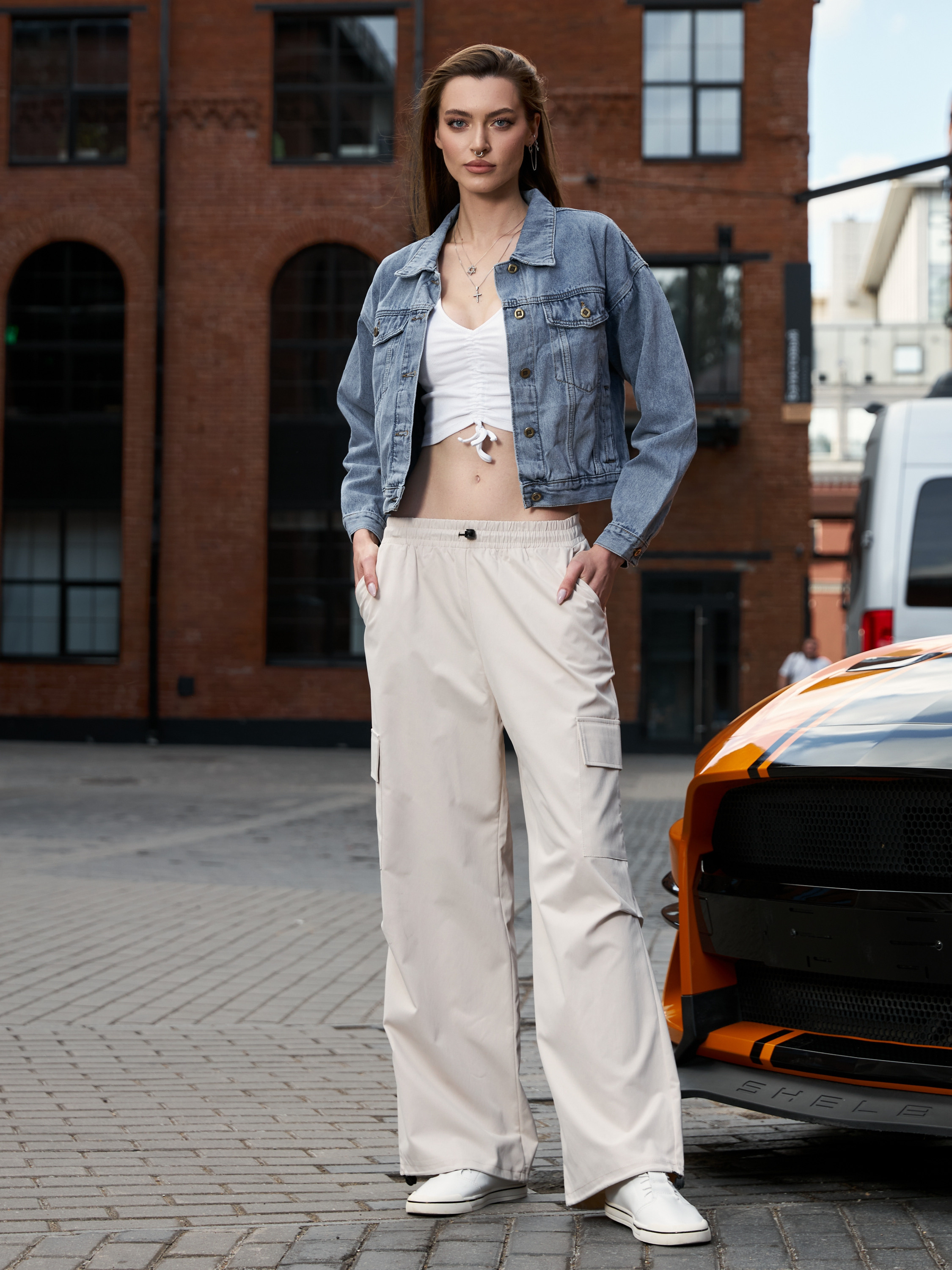 Стрит сьемка для маркетплейс с Евгением и Голди. Фотограф Мария Шулик