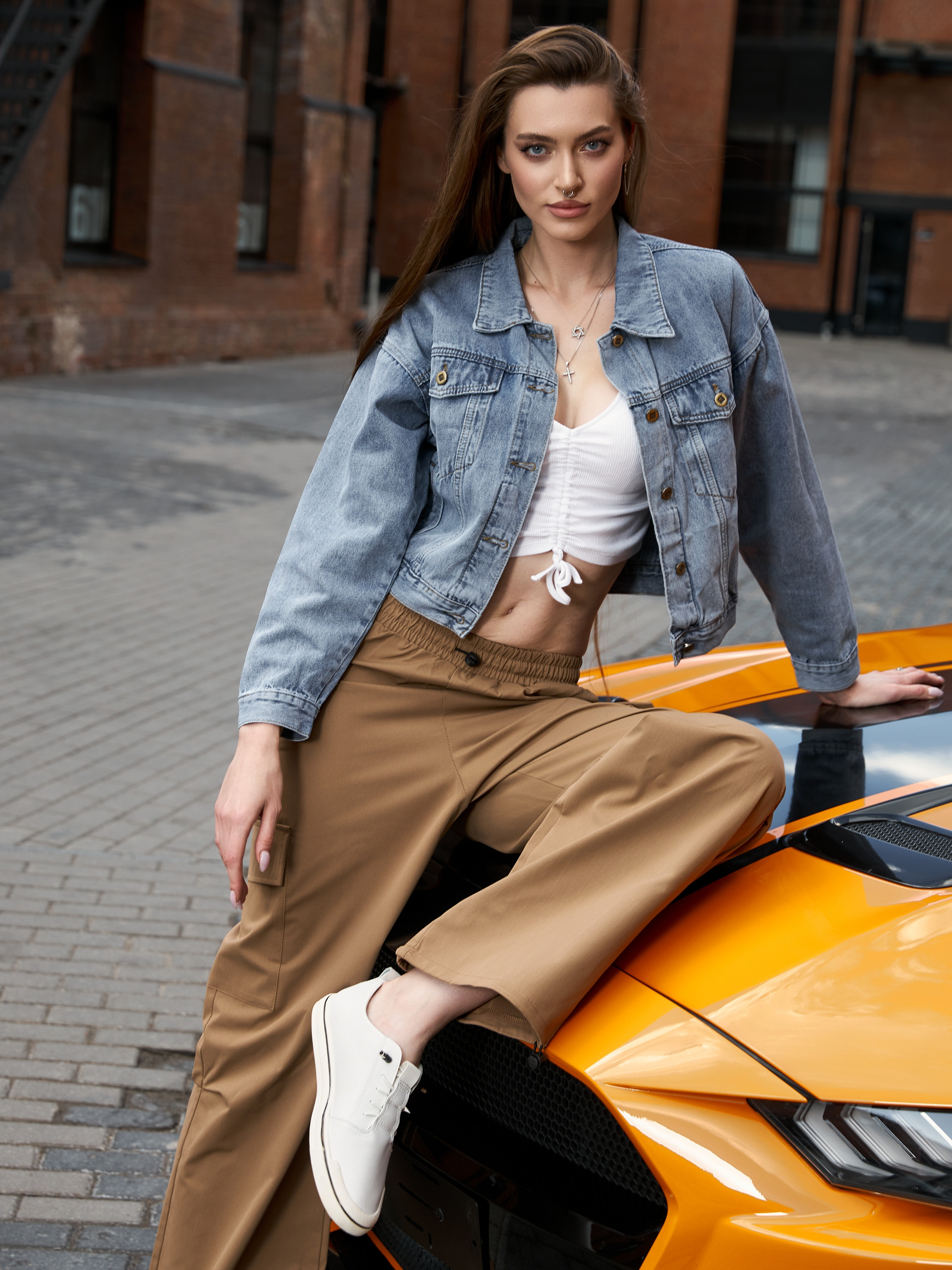 Стрит сьемка для маркетплейс с Евгением и Голди. Фотограф Мария Шулик