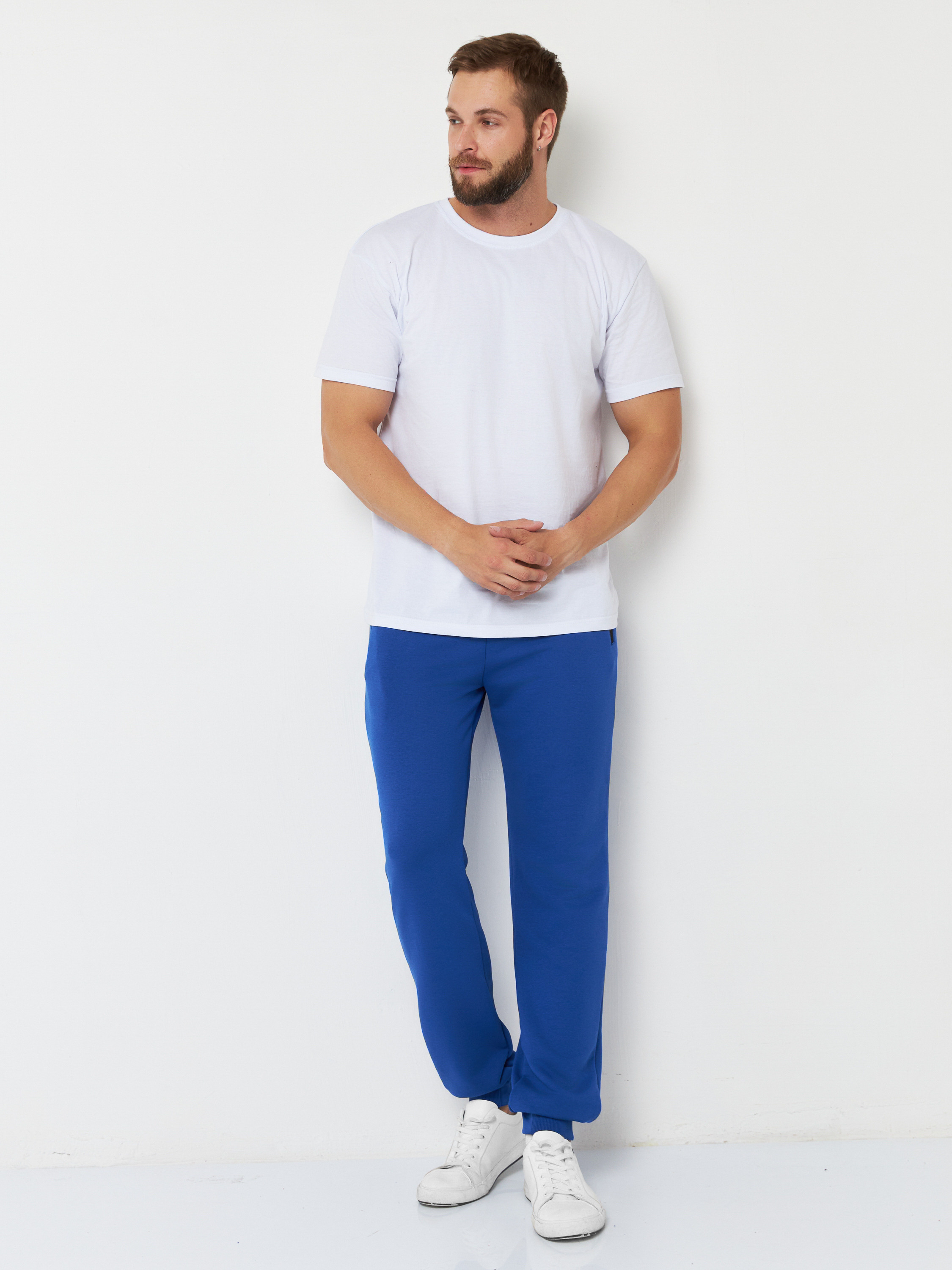 Спортивные товары с Евгением. Фотограф Мария Шулик