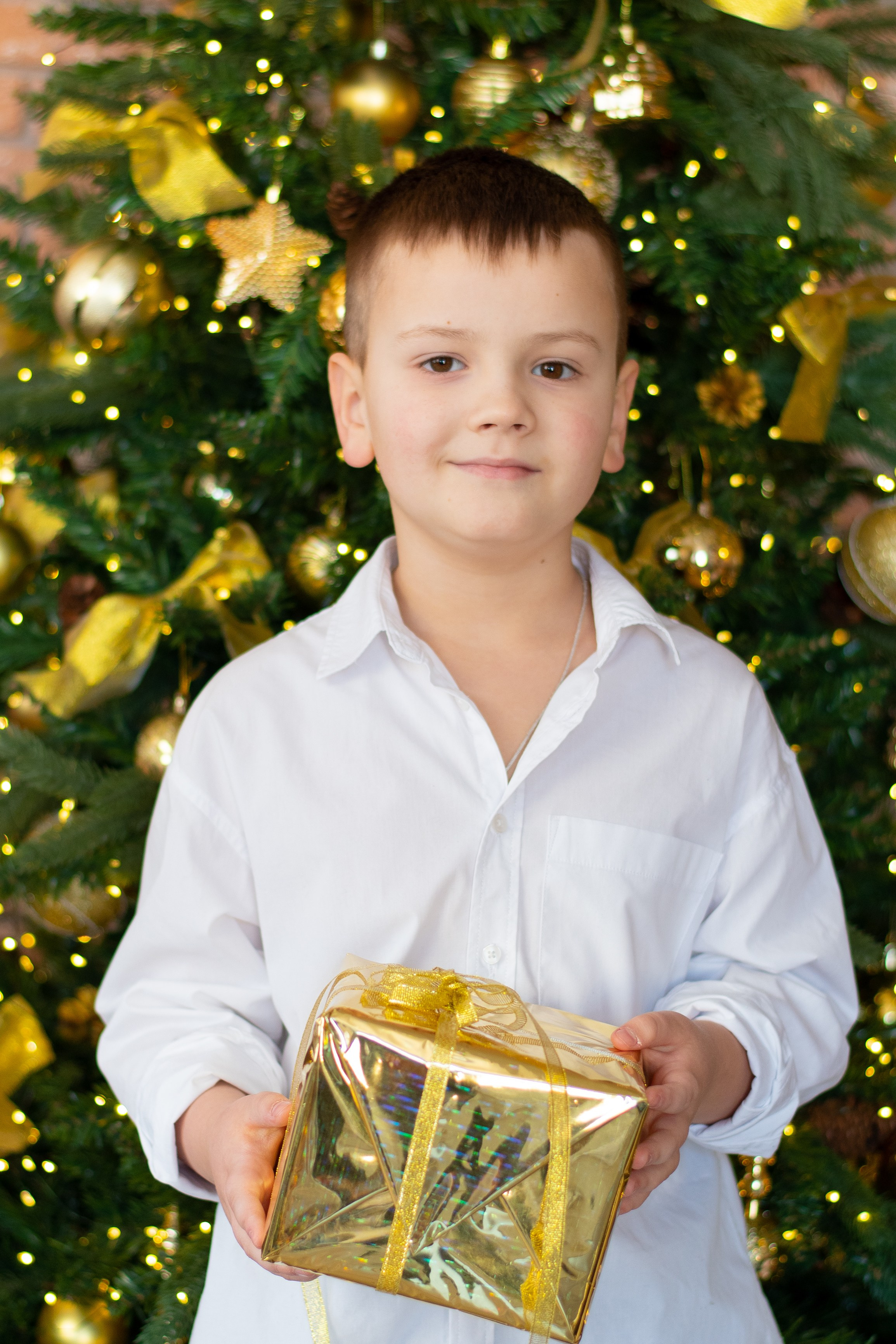 Оксана с семьей. Студийная съемка. Екатерина Бикбаева фотограф, видеограф, медиа-продюсер