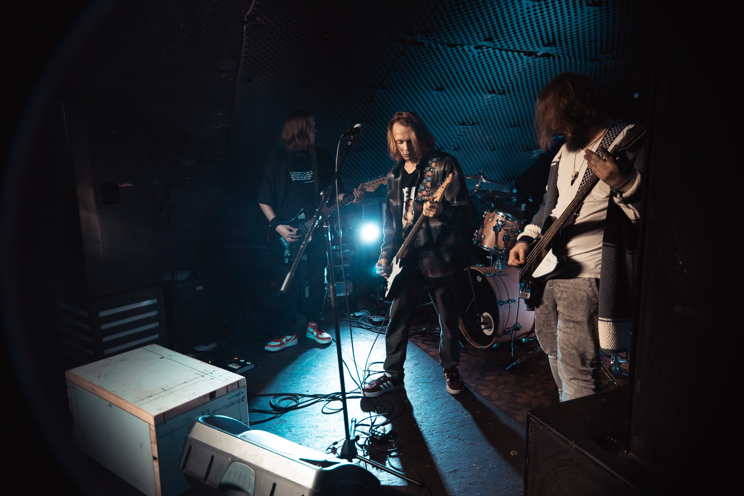 Wrong side. Бар «Дело не в тебе», Красноярск, 20.04.2025. Фотограф Регина Крикунова г. Красноярск