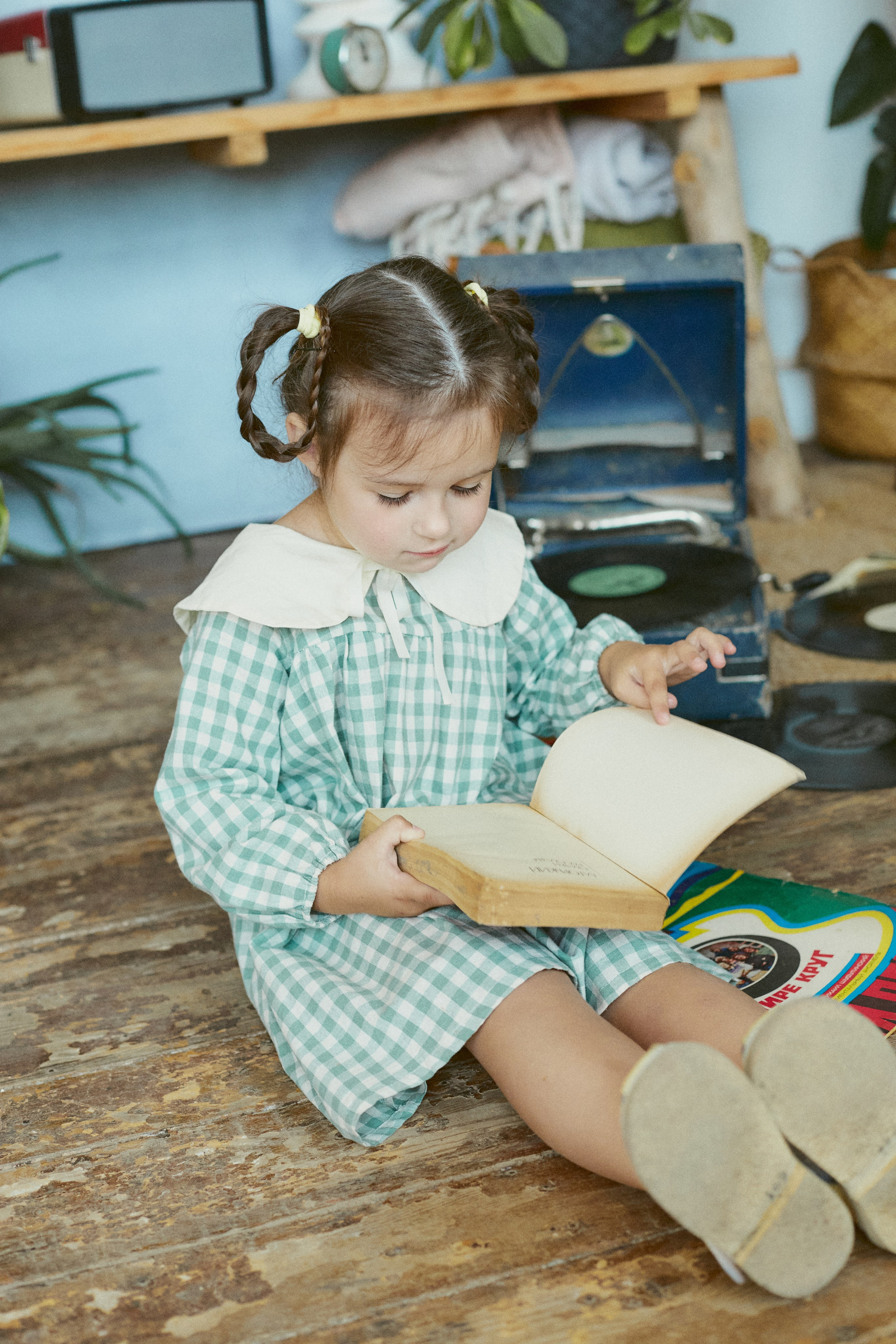 RETRO. Efimova Model Agency