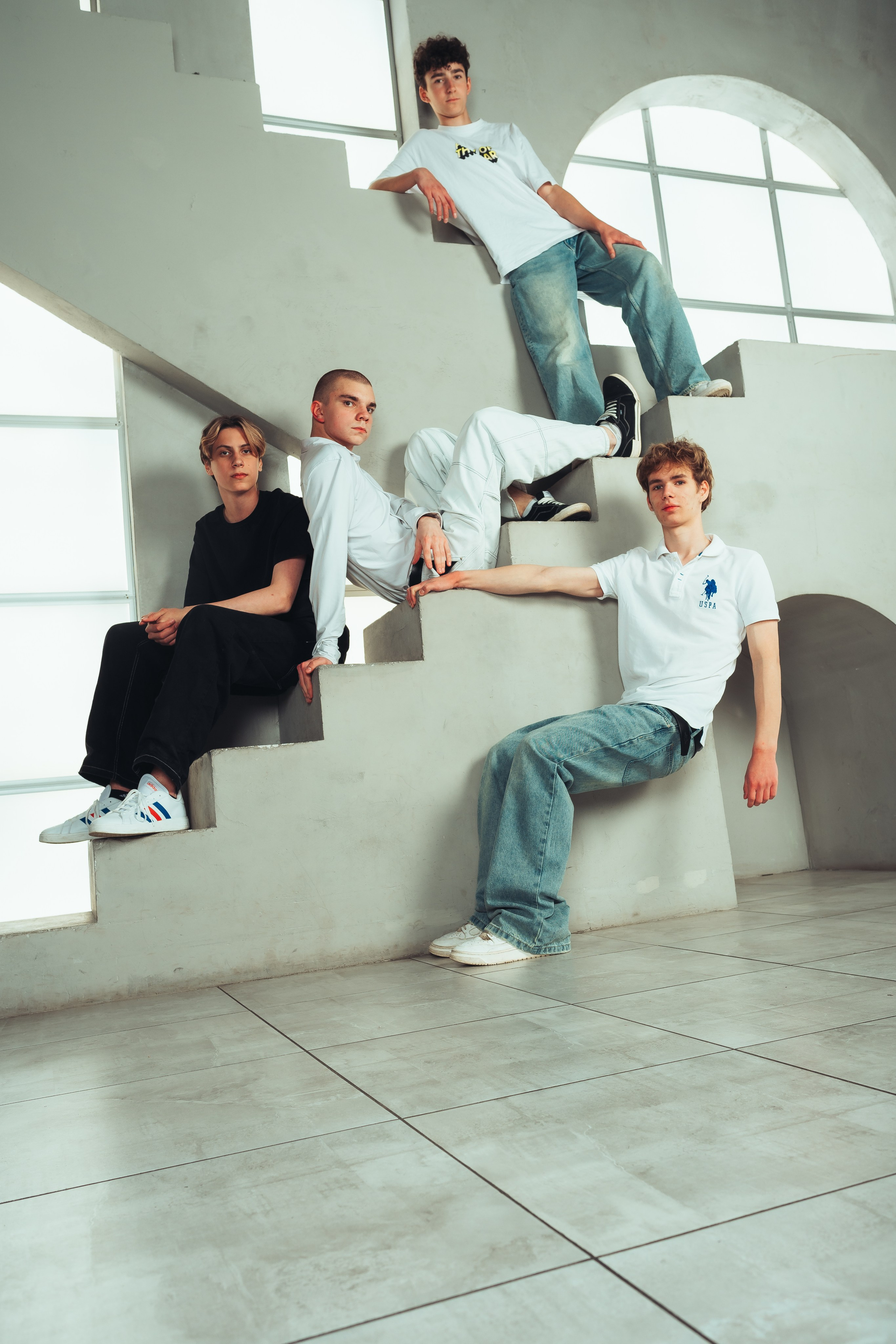 Выпускной альбом — 9"Б». Иван Кубик — фотограф и видеограф