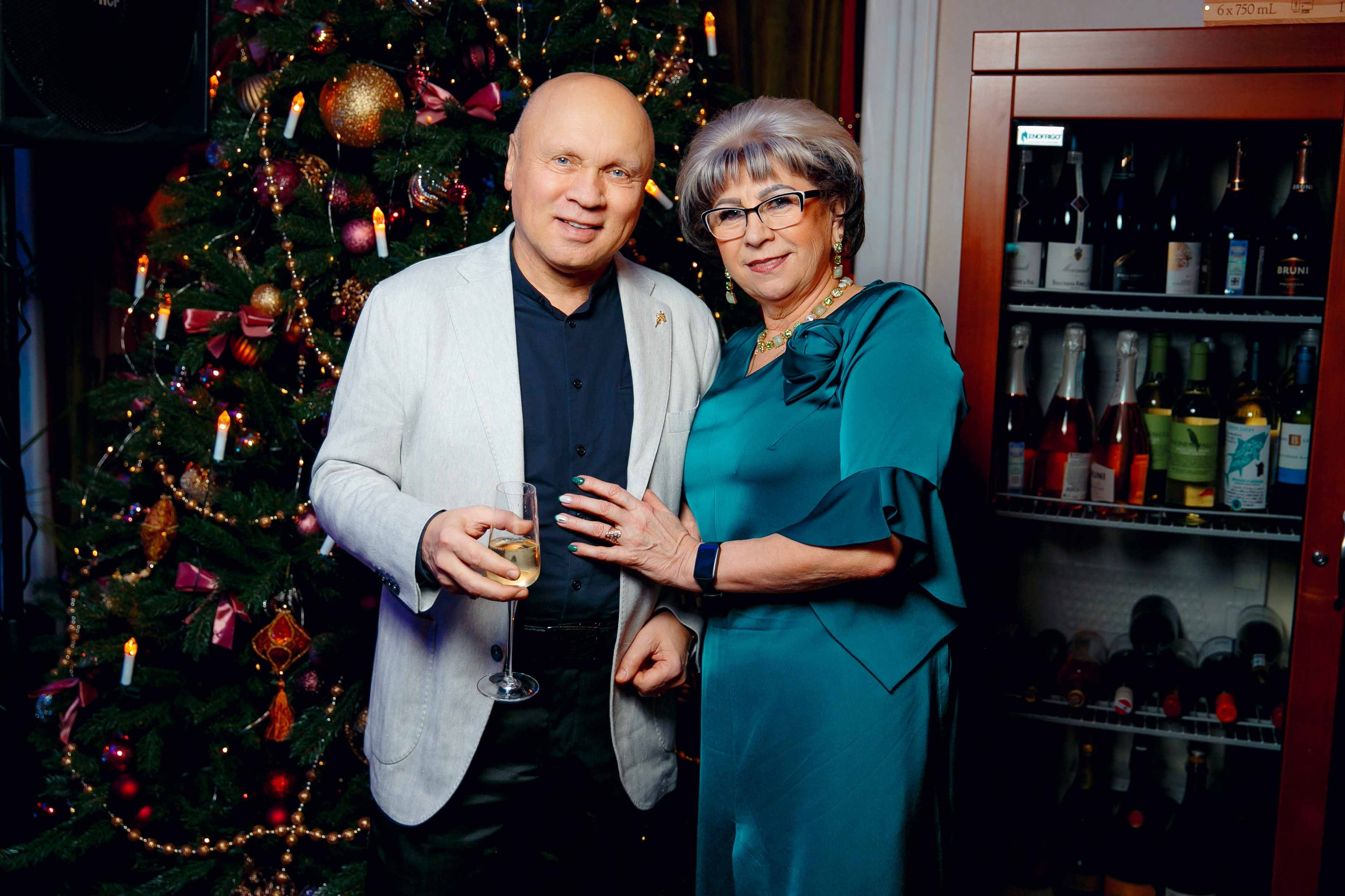 Вечер в «Дежавю». Ваш репортажный фотограф Артемий Антонов