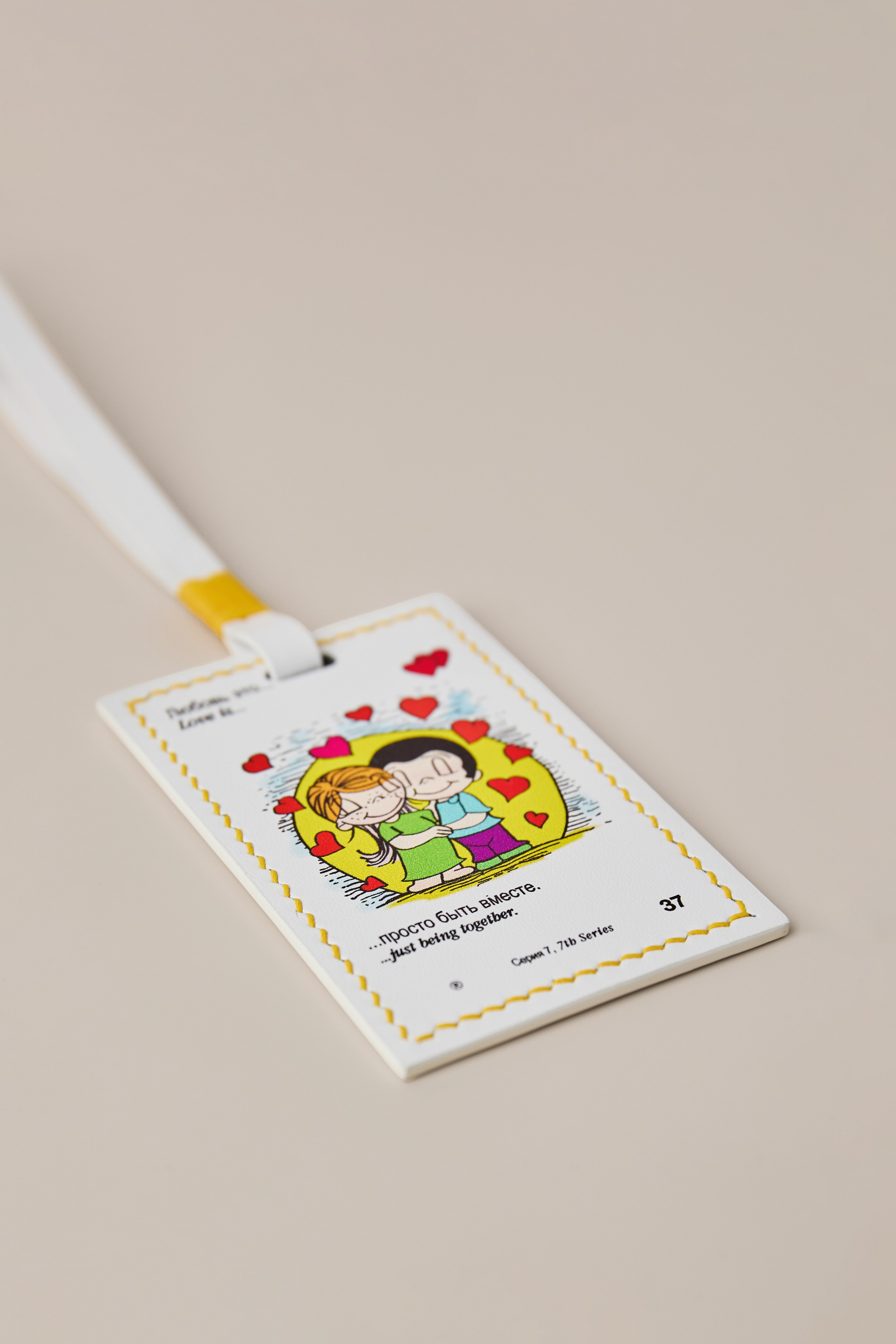 Предметная рекламная съемка брелков для сумок под ключ Москва