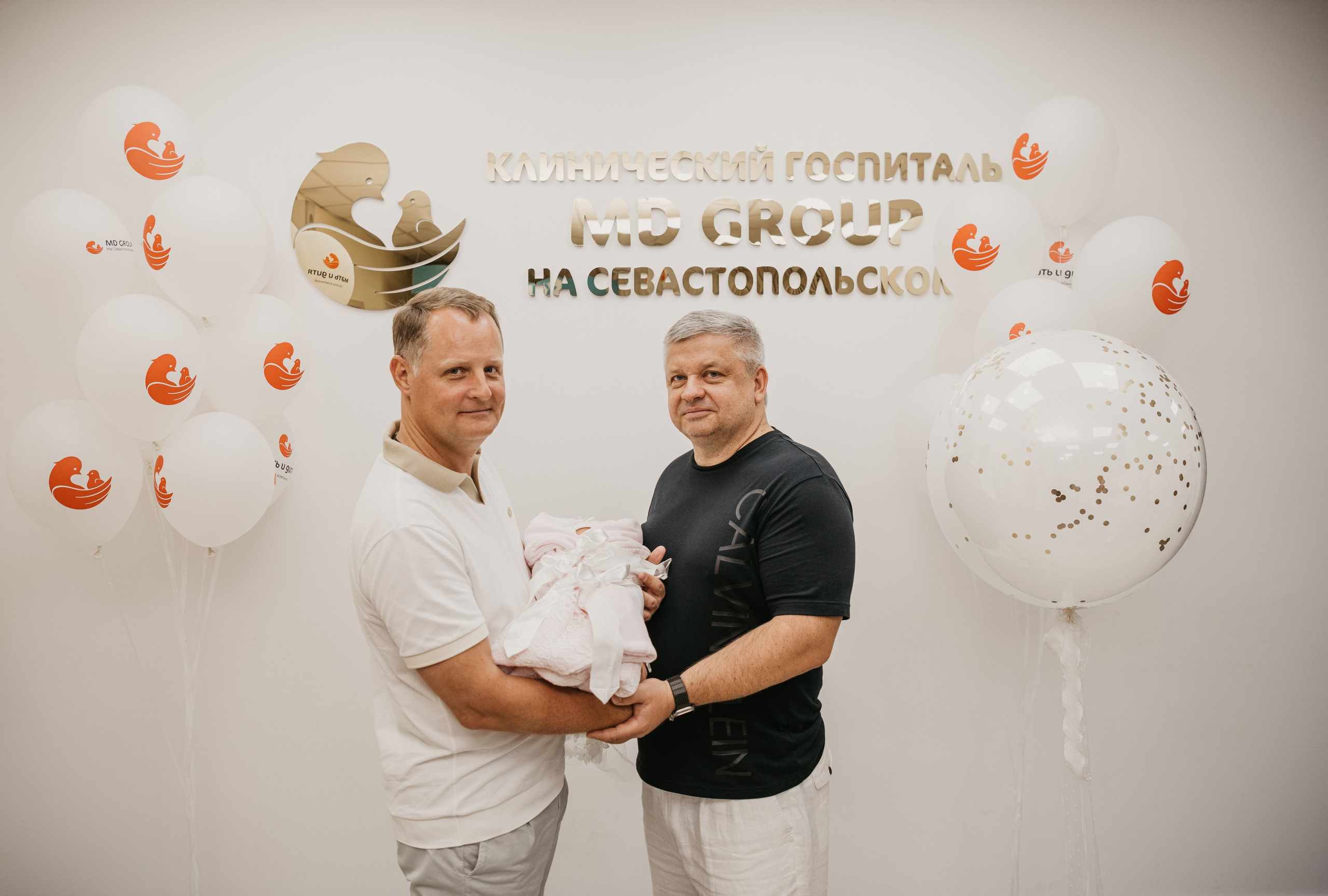 Выписка Виктории. Мать и дитя. Фотограф на выписку из роддома в Москве и МО